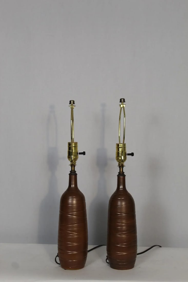 Mid 20th Century Pair of Antonio Zen Influence Lamps - 9