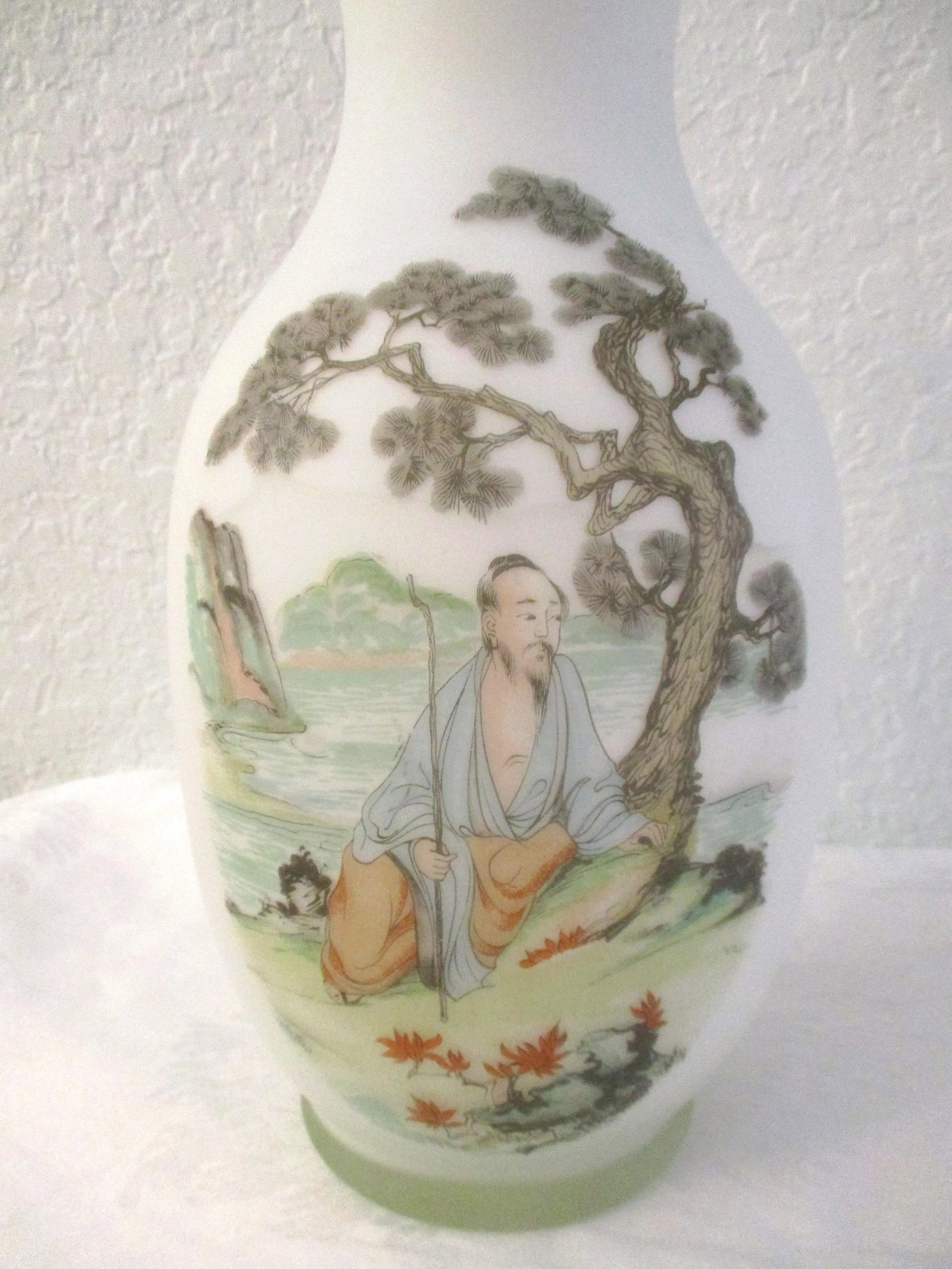 Norleans Asian Mid-Century Satin Glass Vase - 2