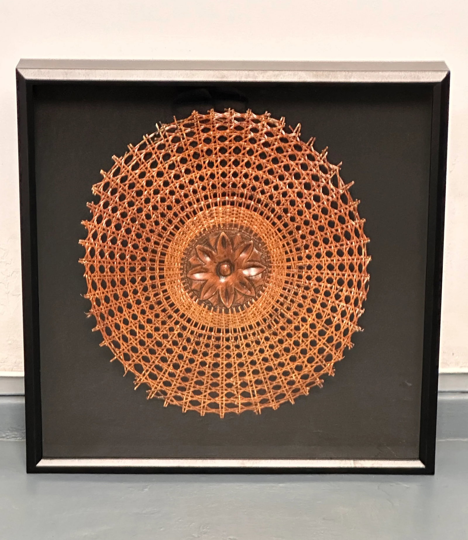 Pair of 1940s Hand Carved Wooden Flowers Surrounded by Wicker, Mounted in Black Shadow Boxes - 4