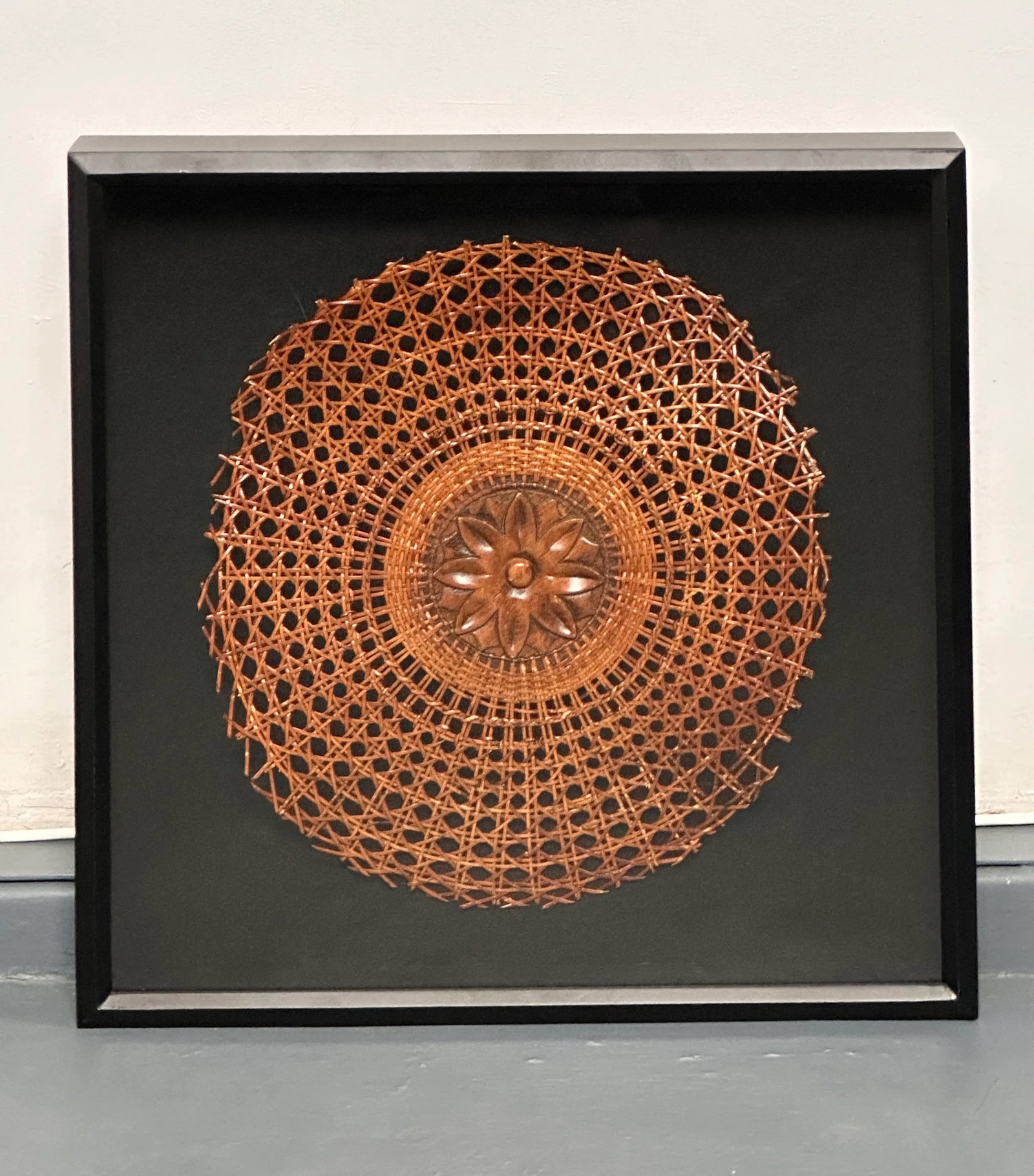Pair of 1940s Hand Carved Wooden Flowers Surrounded by Wicker, Mounted in Black Shadow Boxes - 5