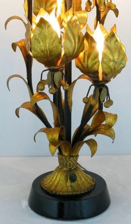 Large Gilt Metal Table Lamp with Foliate Detail - 6