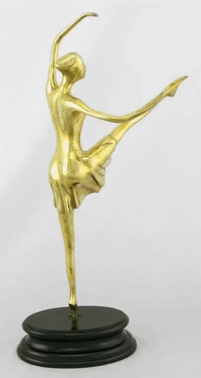 22" Brass Ballerina en Pointe Atop Black Lacquered Base - 5
