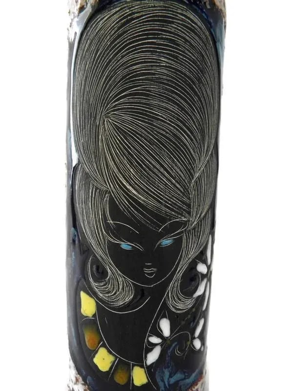 1960s Small Hand Etched Bouffant Hair Woman Ceramic Vase Studio Made - 2
