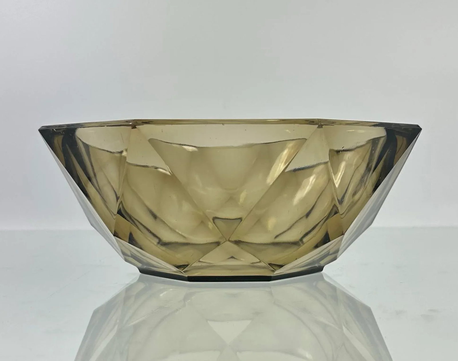 Mid 20th Century Smoked Topaz Cut and Molded Glass Bowl - 2