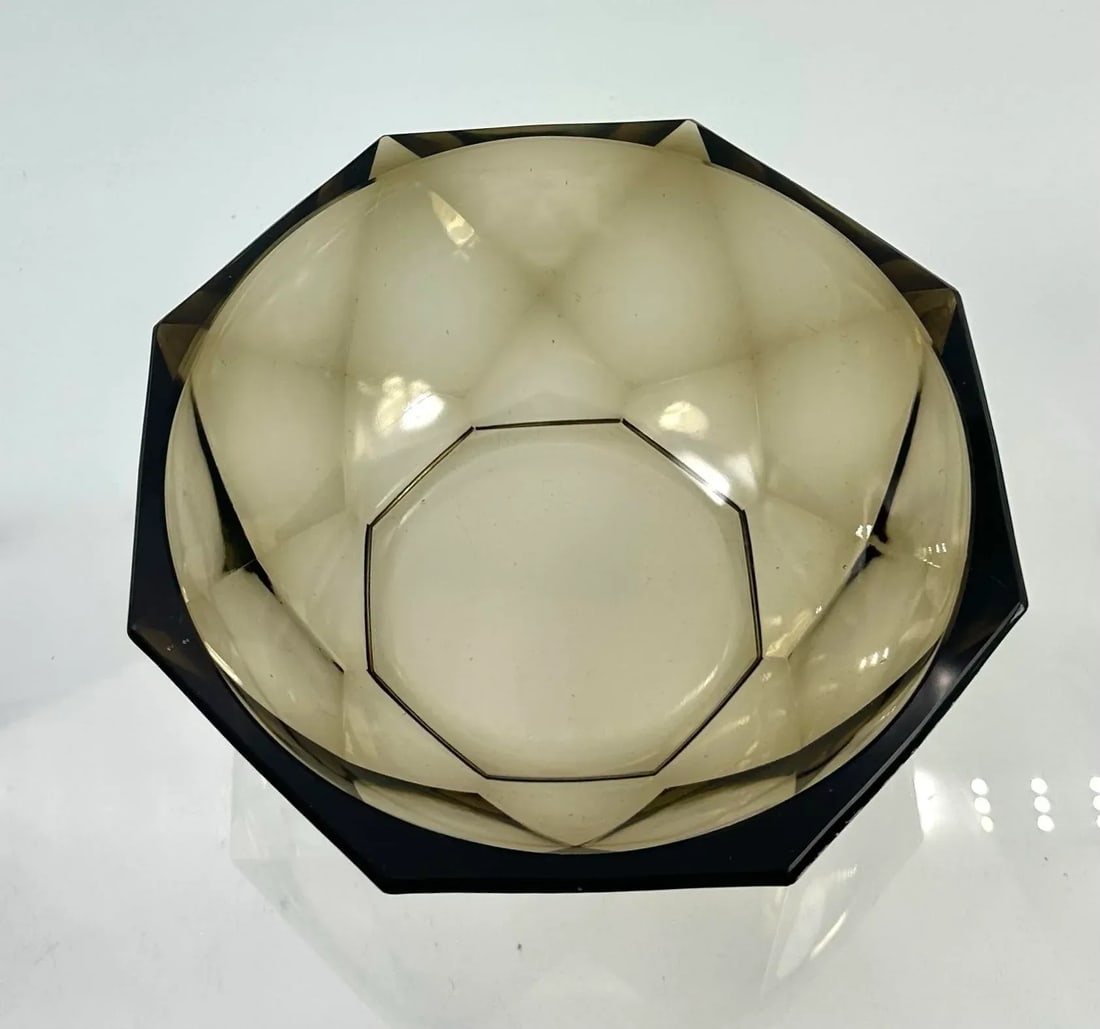 Mid 20th Century Smoked Topaz Cut and Molded Glass Bowl - 3