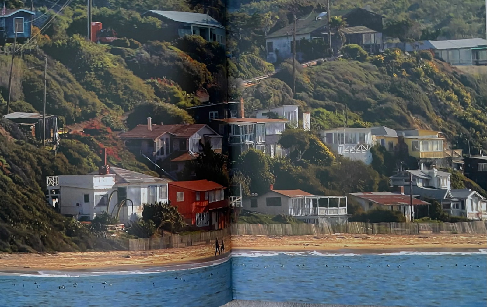 Crystal Cove Cottages: Islands in Time on the California Coast, Hardcover First Edition - 5