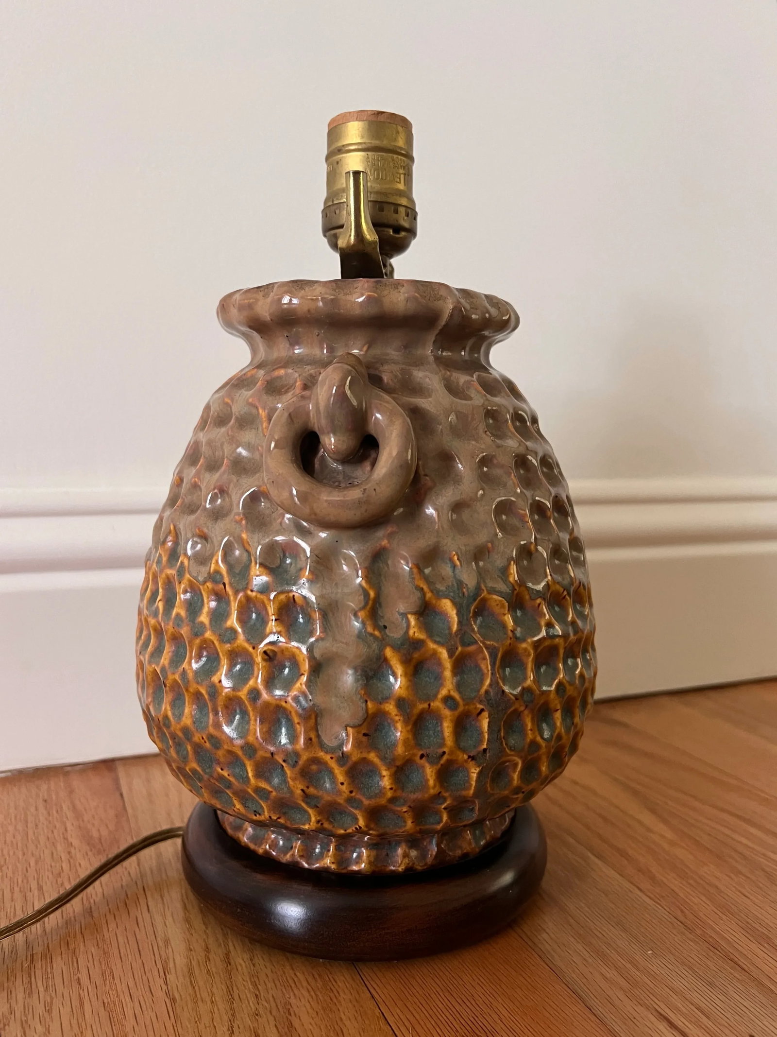 Midcentury Thumbprint Pottery Table Lamp - 2