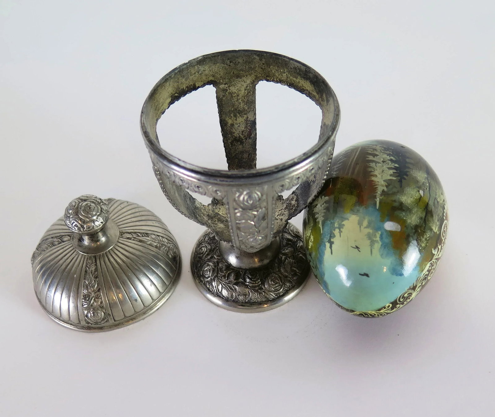 Silver Plaited Japanese Hand Painted Wooden Egg Holder - 3