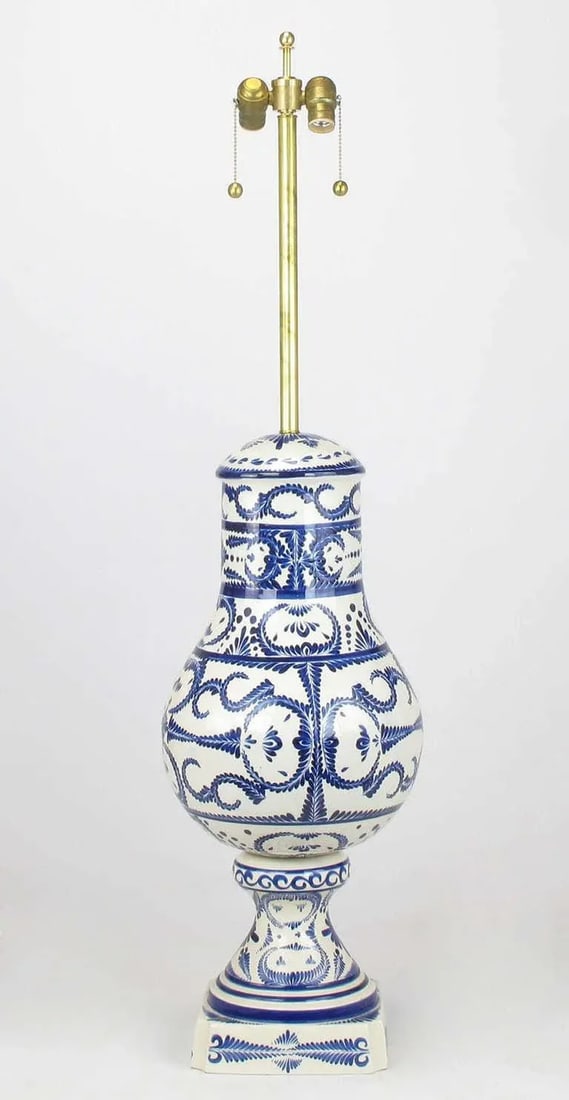 Monumental Pottery Lamp by Mexican Artist Noe Suro - 3