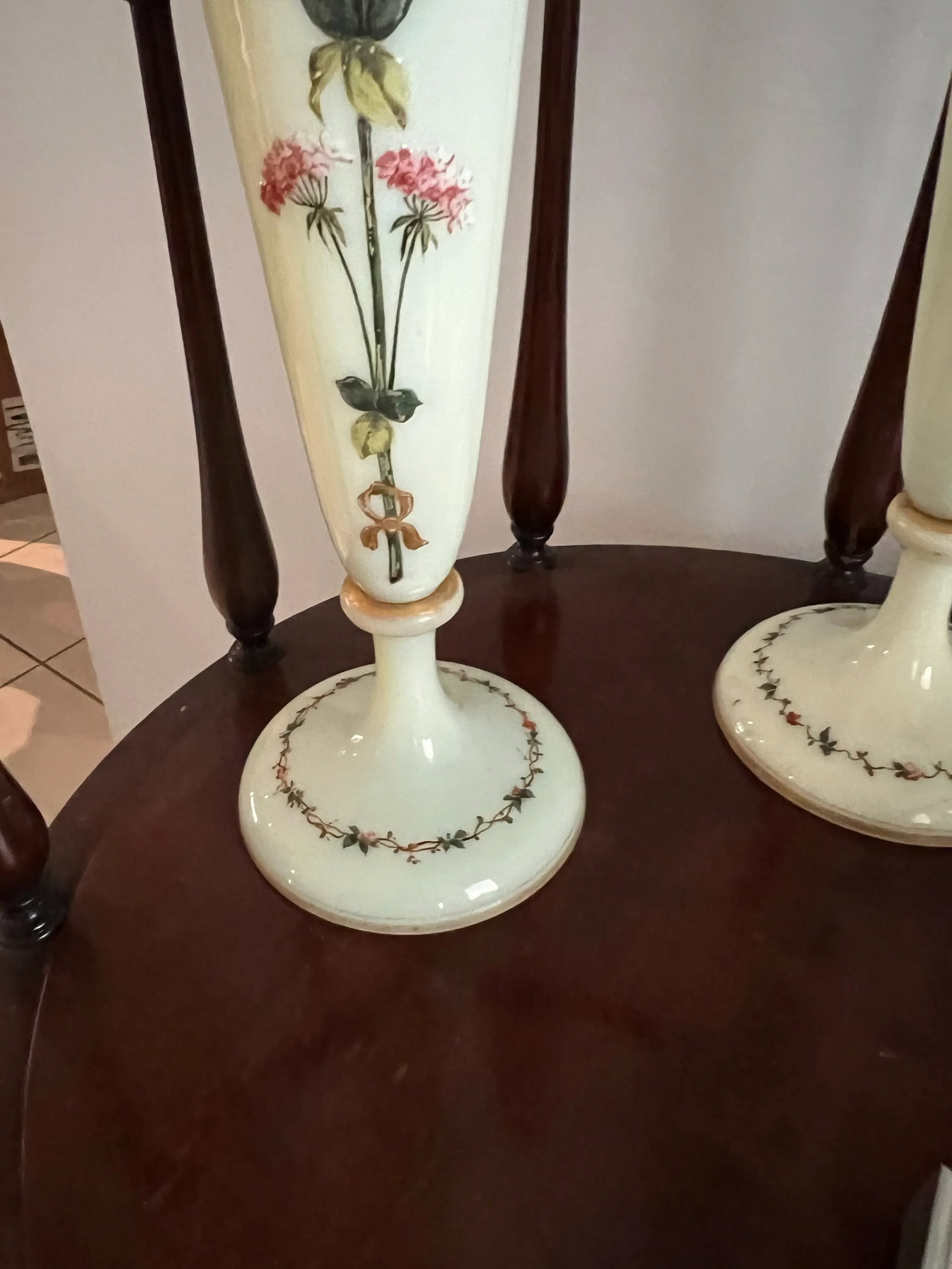 19th Century Louis XV Style Custard Glass Pair of Vases -2 - 3