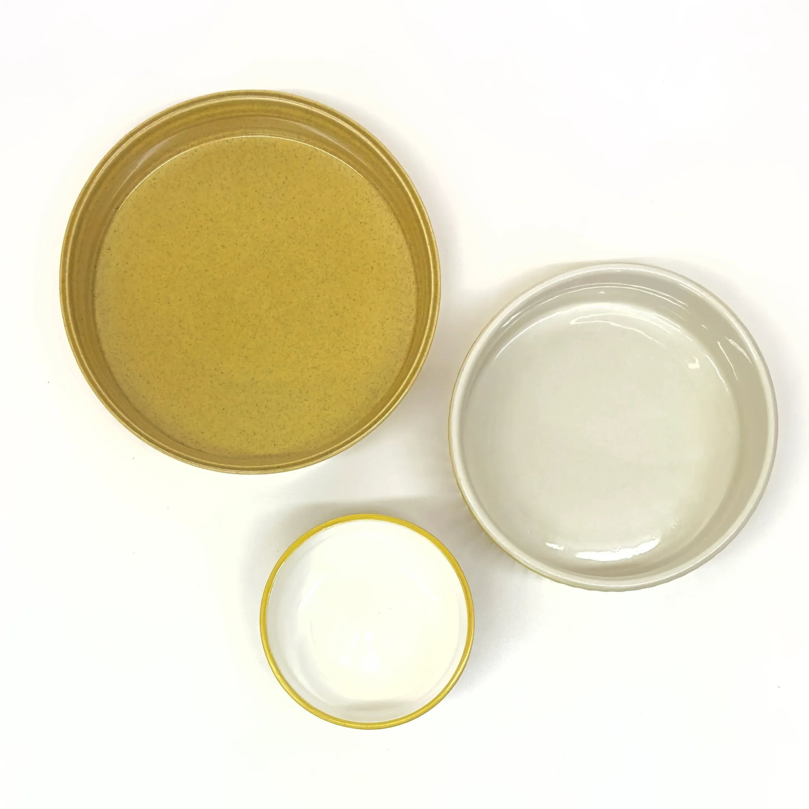 Vintage Mustard-Colored Baking Dish Curation - Group of 3 - 3