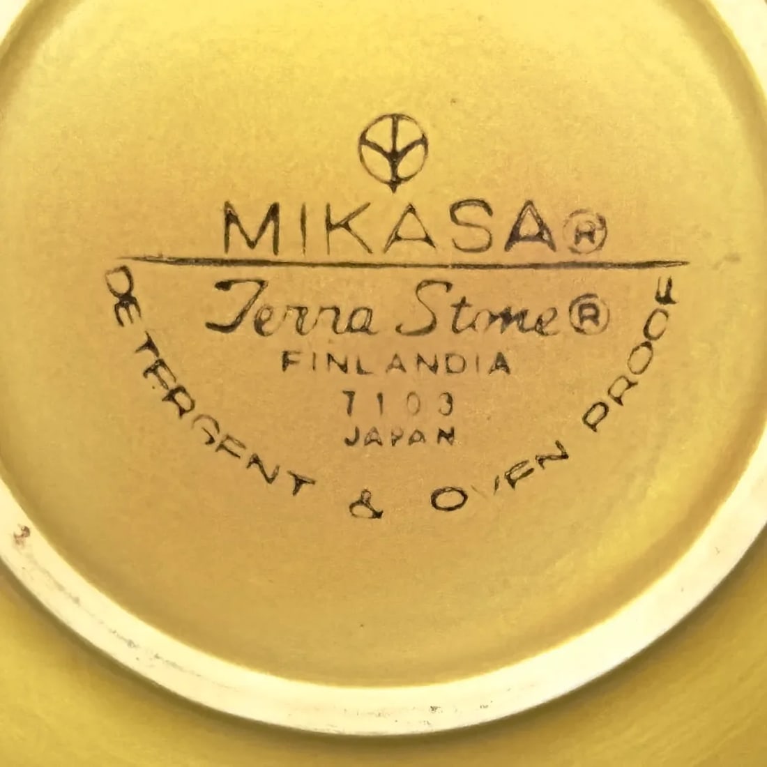 Vintage Mustard-Colored Baking Dish Curation - Group of 3 - 9
