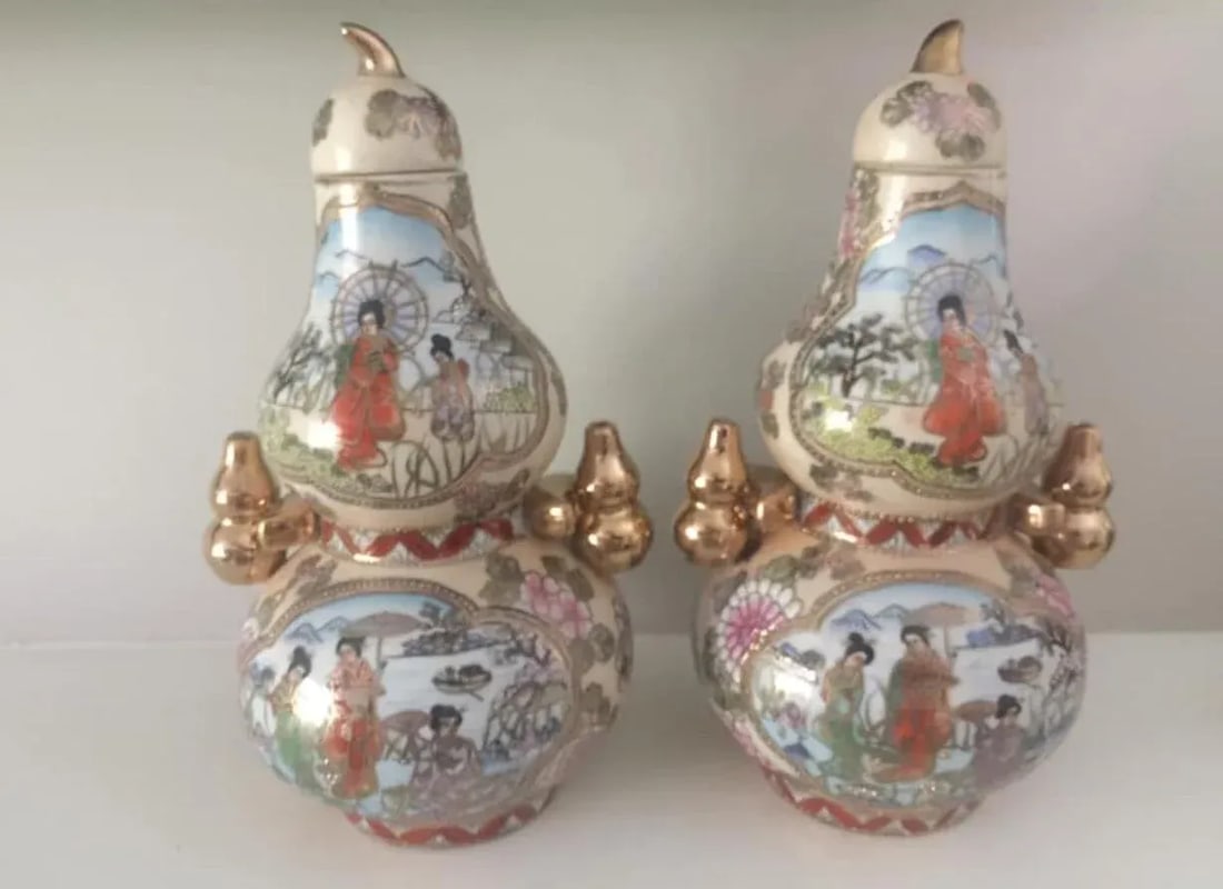 Reproduction Japanese Garden Scene Hand Painted Double Gourds - a Pair - 11