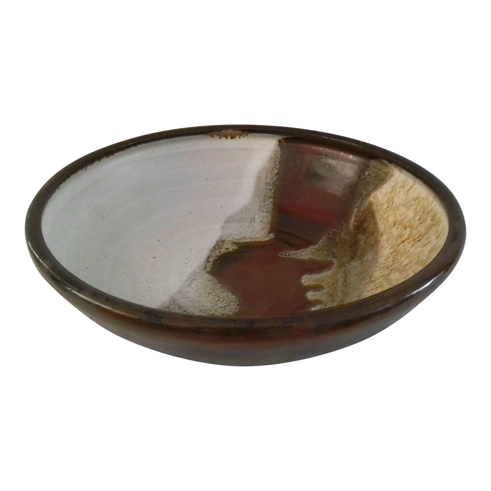 1980s Artisan Earthtone Centerpiece Pottery Bowl: Beautiful hand-thrown large pottery bowl in earth-tone shades of browns, tans and off-white. Artist signed underside '84. Excellent condition. Condition: Alterations: Original Condition Unaltered