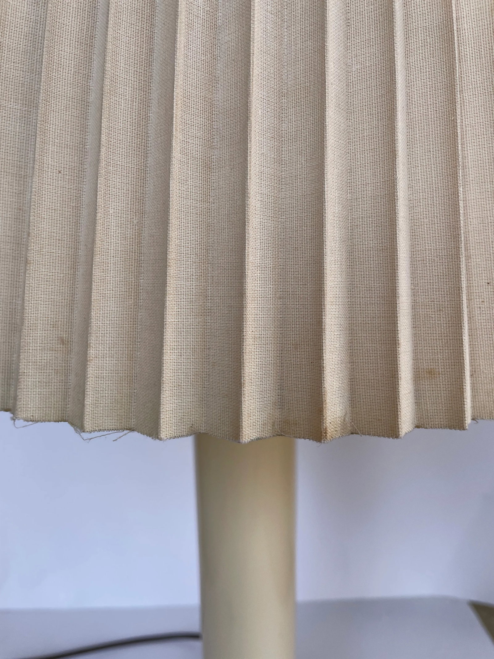1980s Enamel Ivory Table Lamp With Original Pleated Shade - A Pair - 7