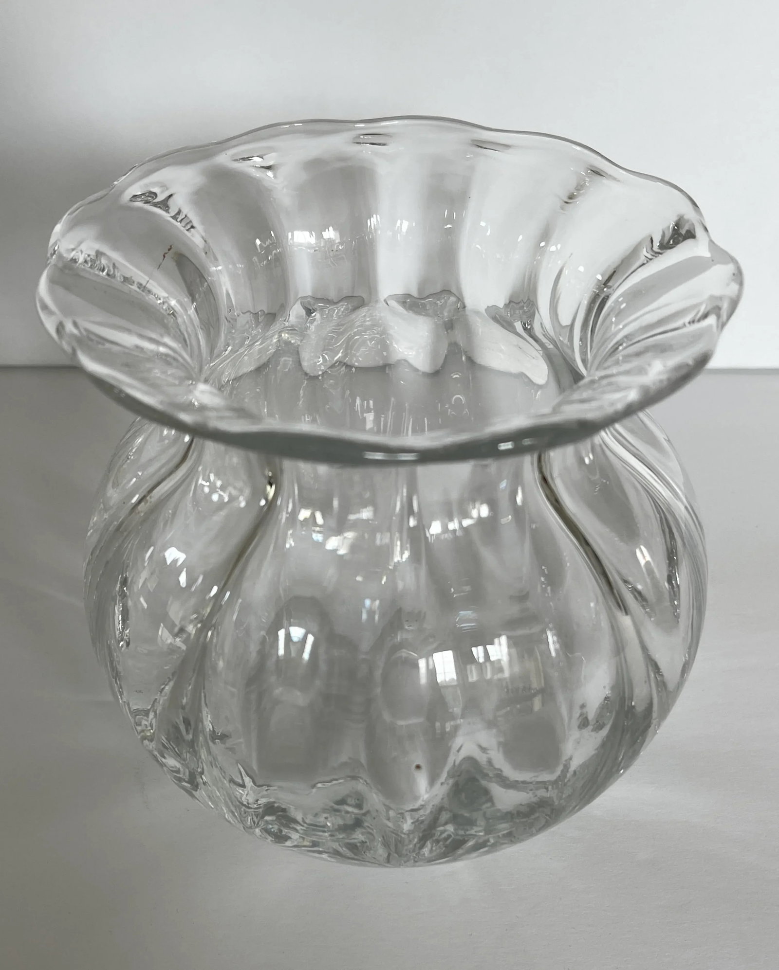 Late 20th Century Orrefors Swedish Ribbed Glass Anemone Vase - 4