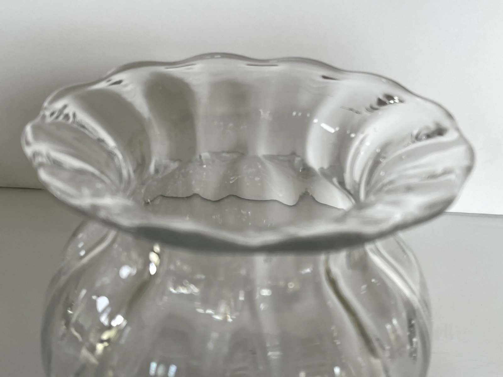 Late 20th Century Orrefors Swedish Ribbed Glass Anemone Vase - 5