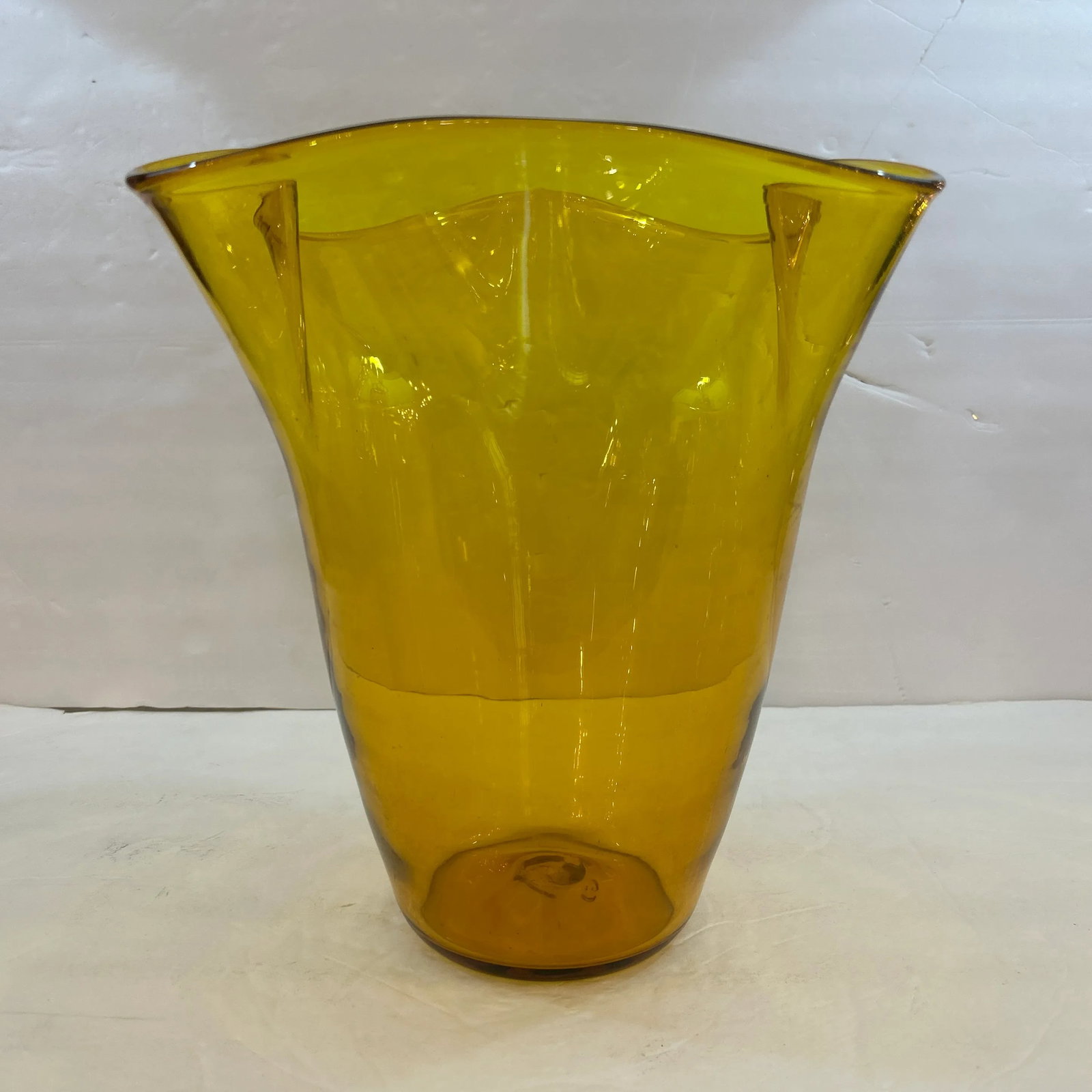 Vintage Blenko Handblown Scalloped Vase With Bubble Inclusions Signed - 3