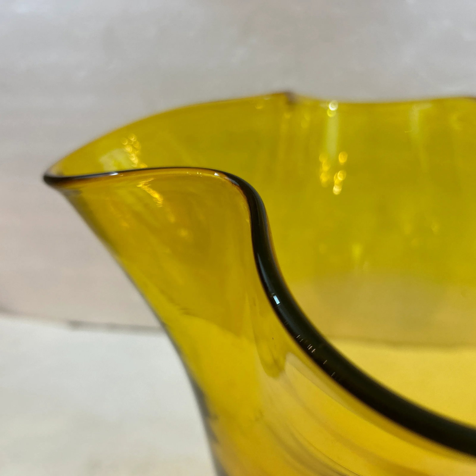 Vintage Blenko Handblown Scalloped Vase With Bubble Inclusions Signed - 6