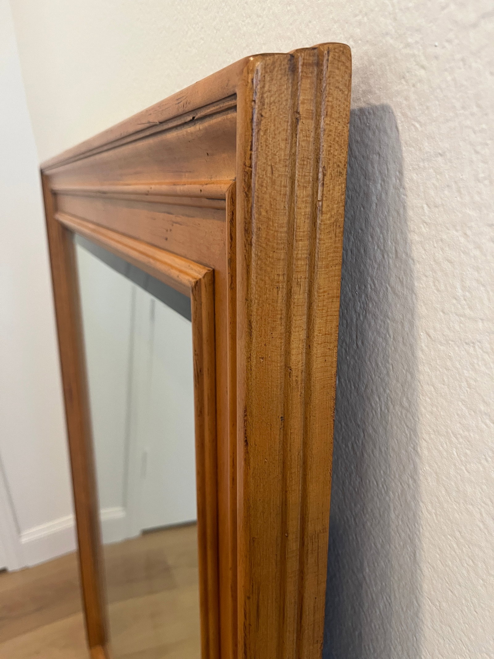 1990s American Themes by Drexel Solid Maple Wood Framed Beveled Wall Mirror 606-220-2 - 4