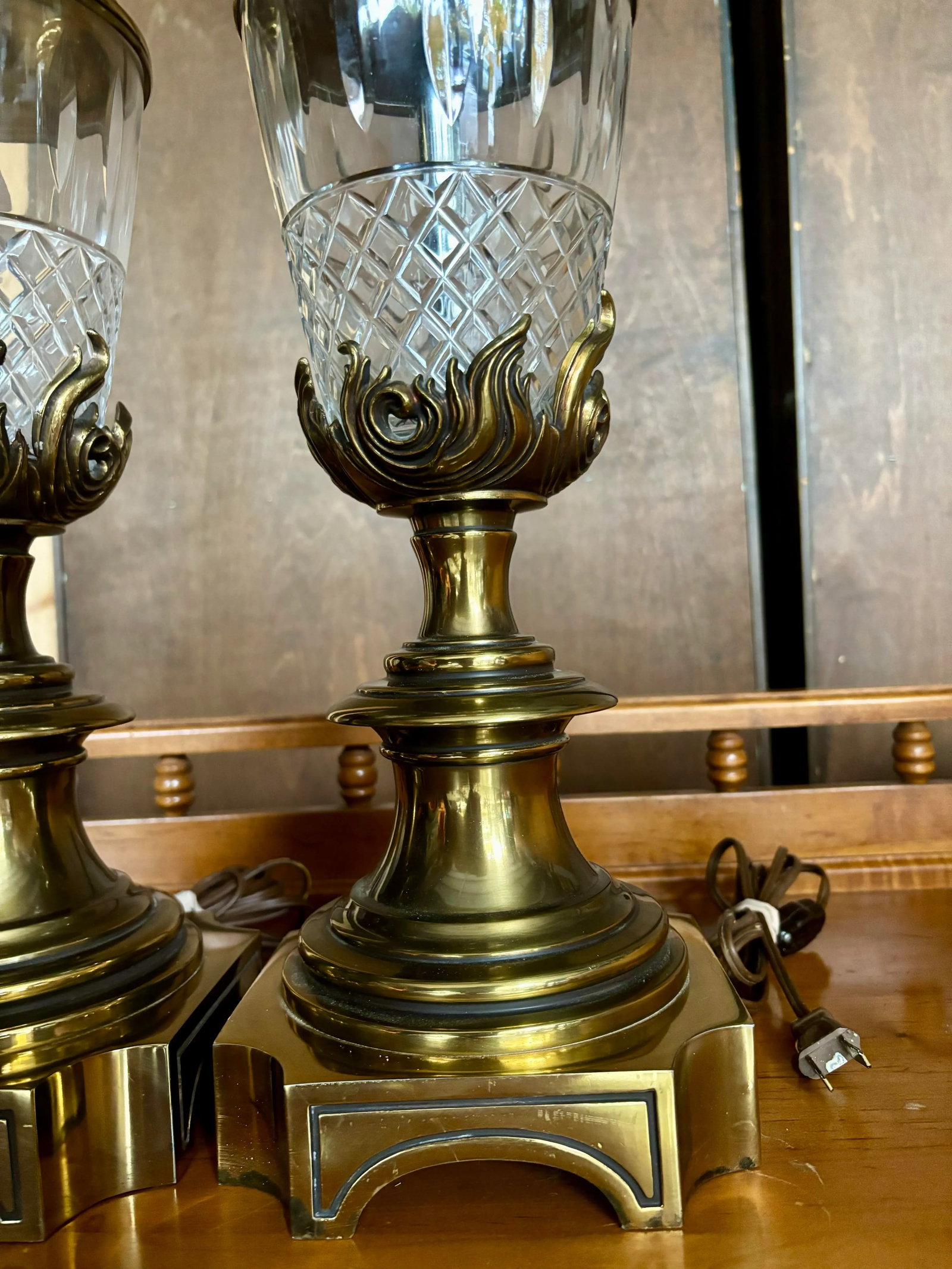 Pair of Vintage Stiffel Brass & Cut Crystal Pineapple Hollywood Regency Table Lamps - 3