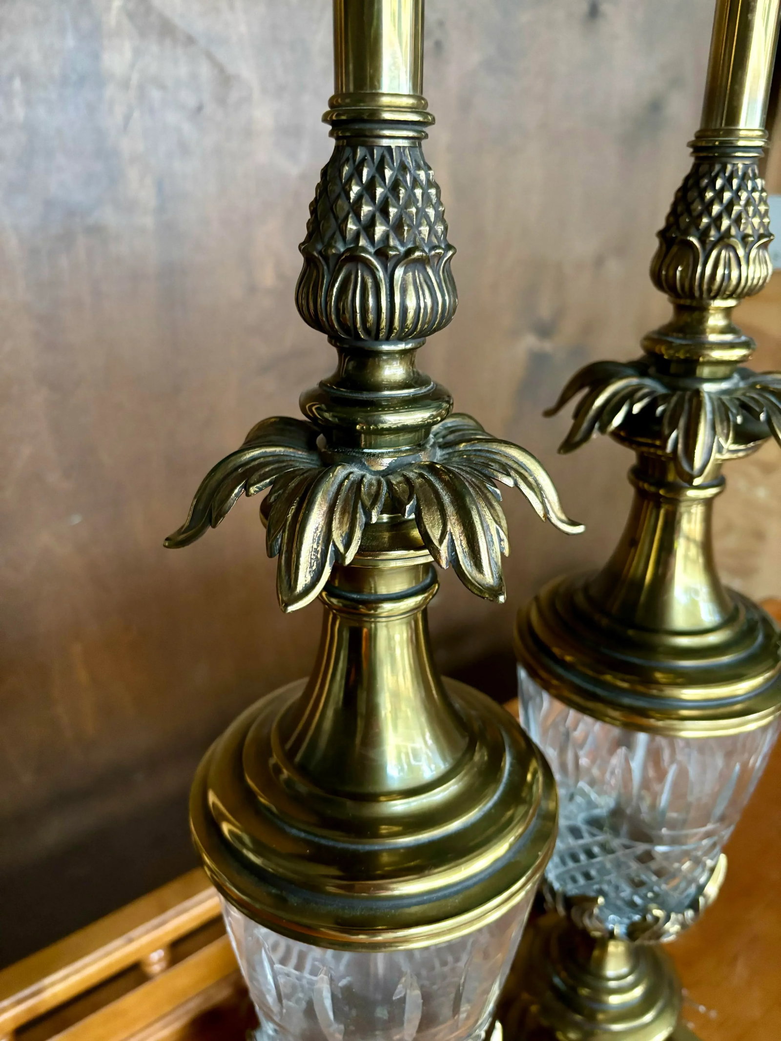 Pair of Vintage Stiffel Brass & Cut Crystal Pineapple Hollywood Regency Table Lamps - 4