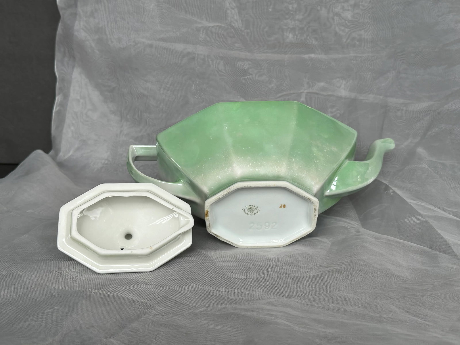 Czechoslovakia Lusterware Art Deco Teapot - 11