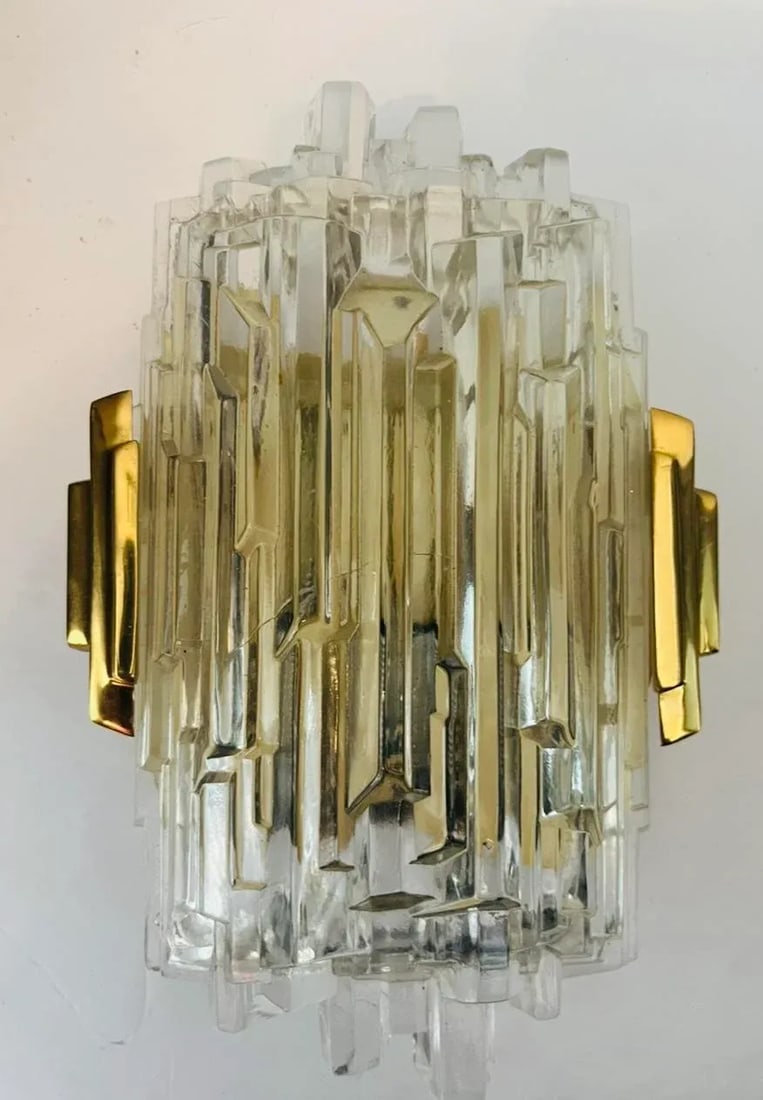 Pair of 1960s Hillebrand Crystal Ice Glass Wall Lamps - 5