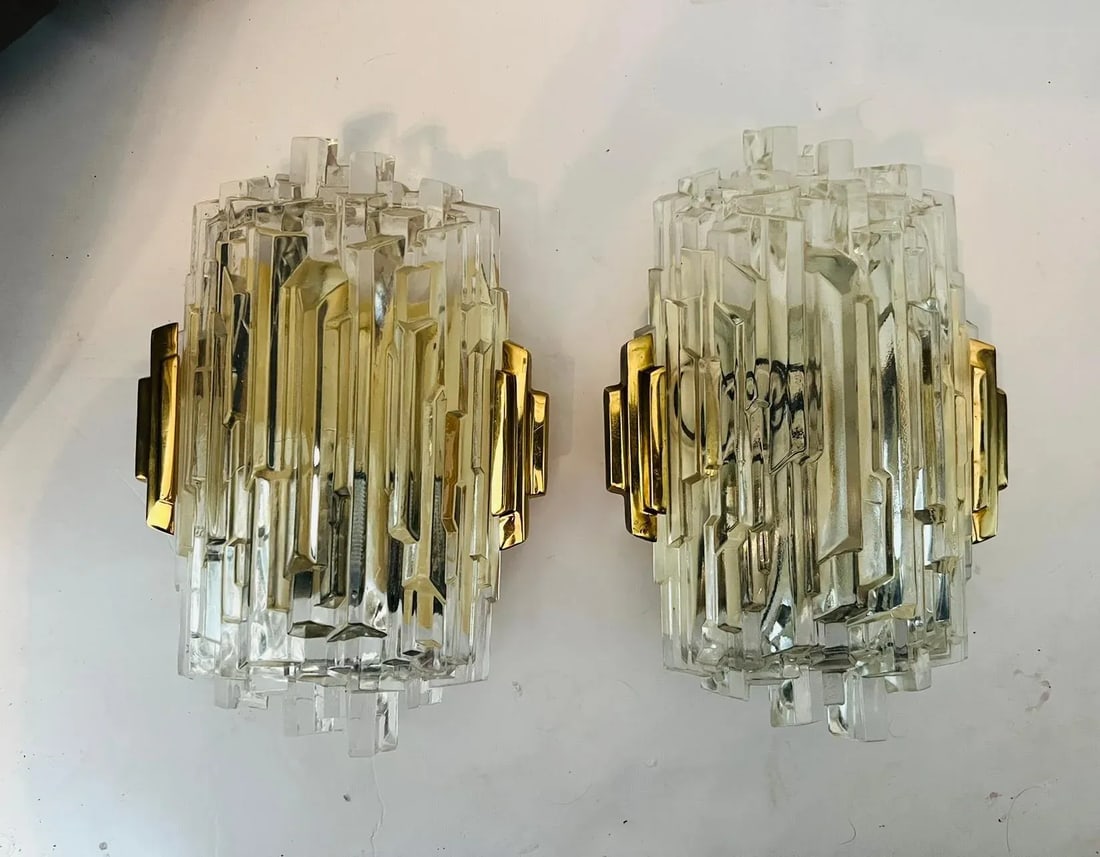 Pair of 1970s Hillebrand Ice Crystal Wall Lamps - 7