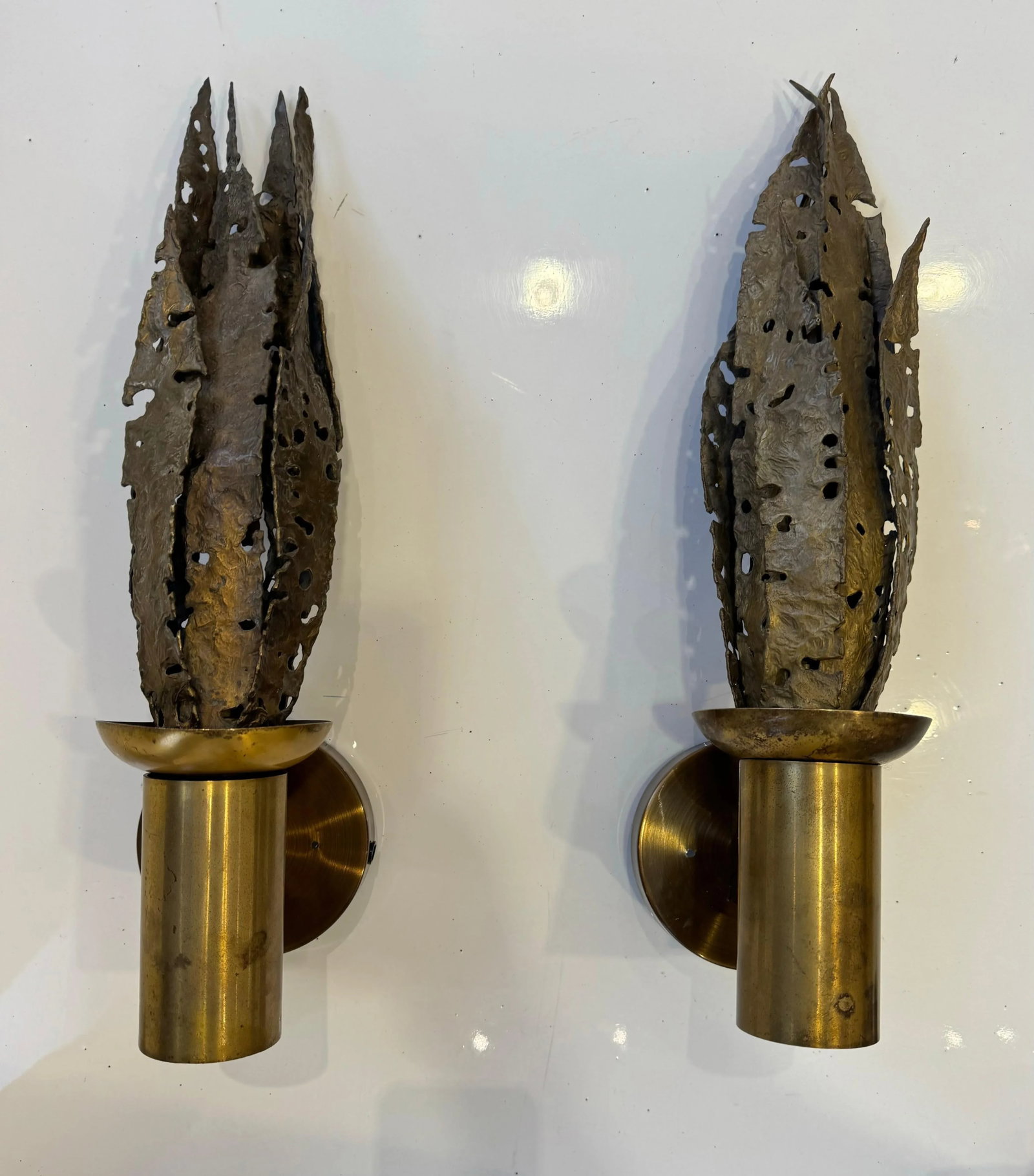Pair of Paul Moerenhout Belgian Brutal Bronze 1970s Wall Lamps - 3