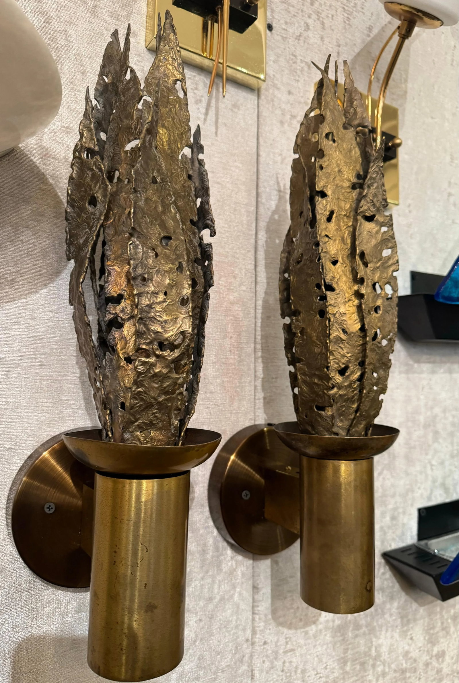 Pair of Paul Moerenhout Belgian Brutal Bronze 1970s Wall Lamps - 7