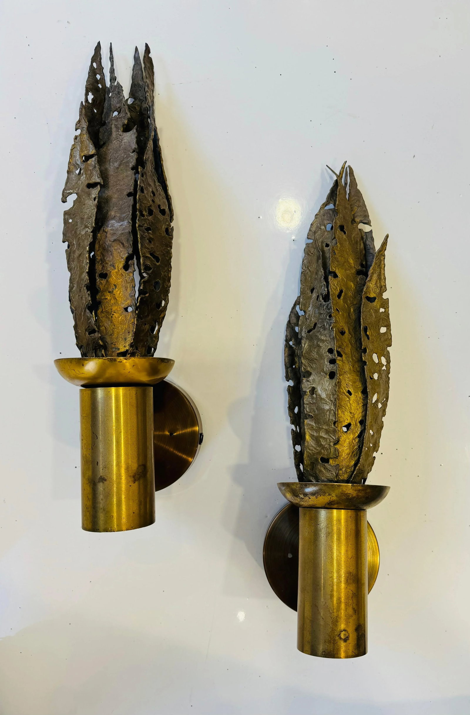 Pair of Paul Moerenhout Belgian Brutal Bronze 1970s Wall Lamps - 9
