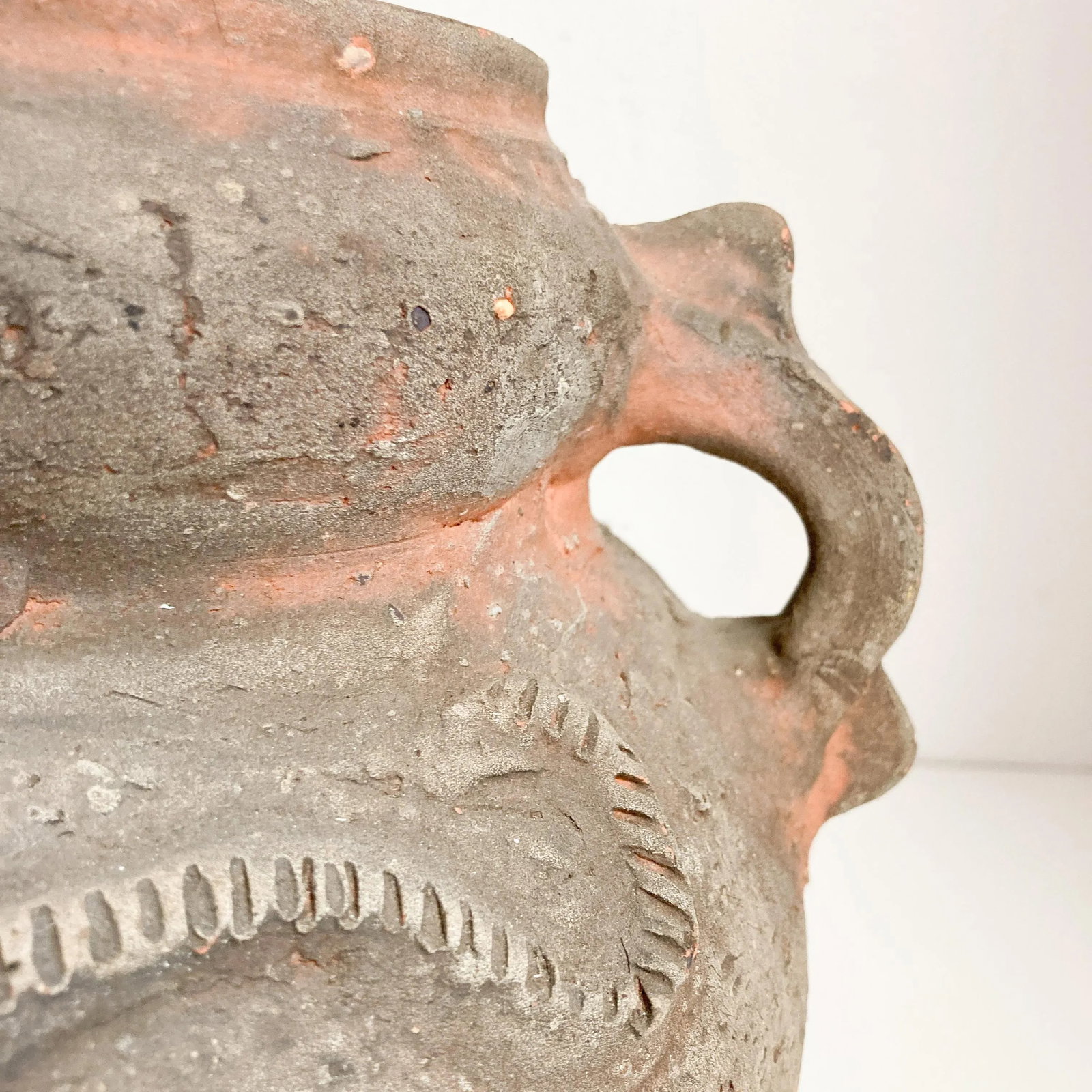 1920s Snake Motif Terra Cotta Vessel With Two Handles, South American Terra Cotta Pot With Snake Emb - 5