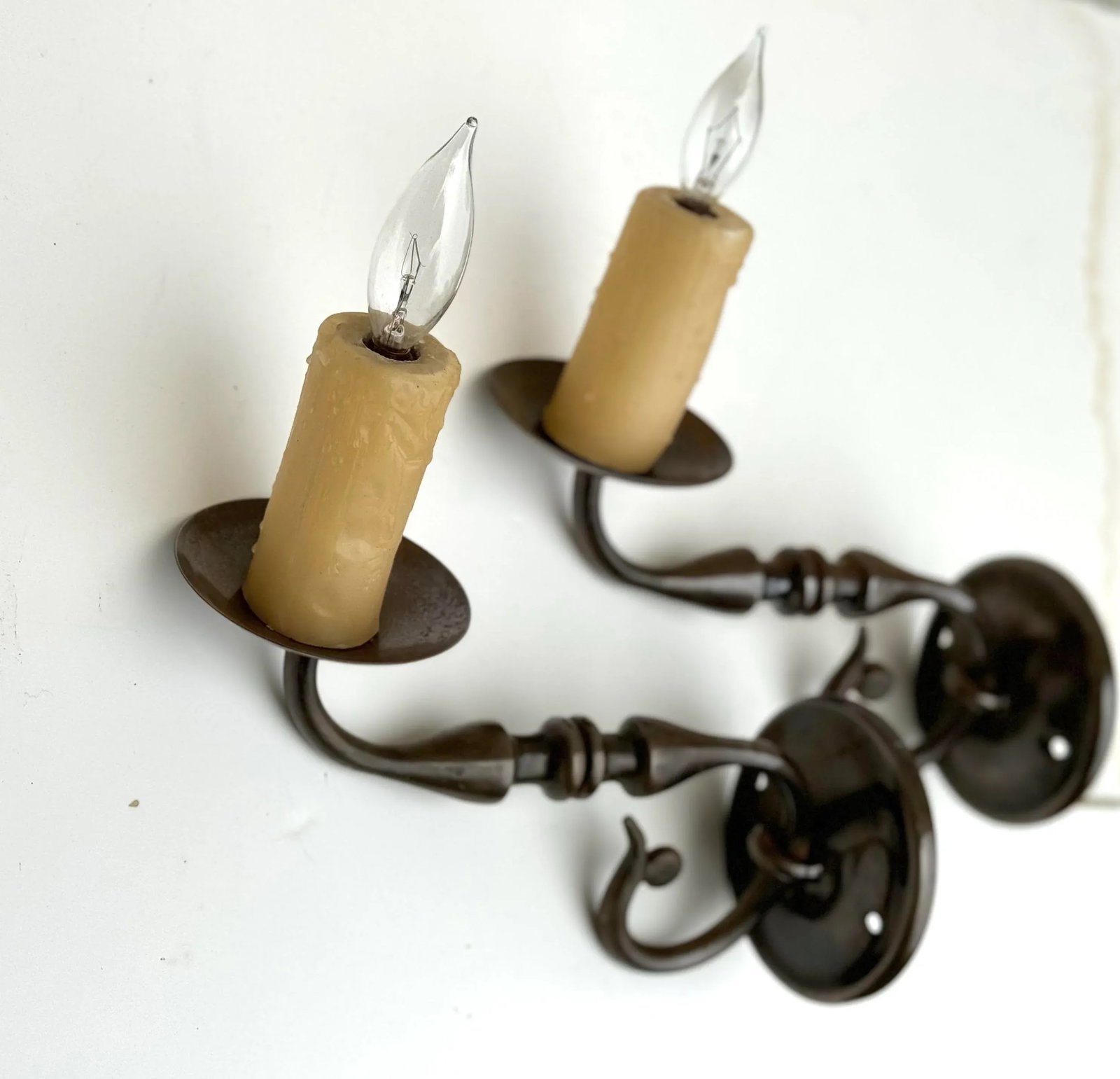 Pair of Vintage Wall Sconces: Very Large Antiqued Brass Wall Sconces, Paul Ferrante - 2