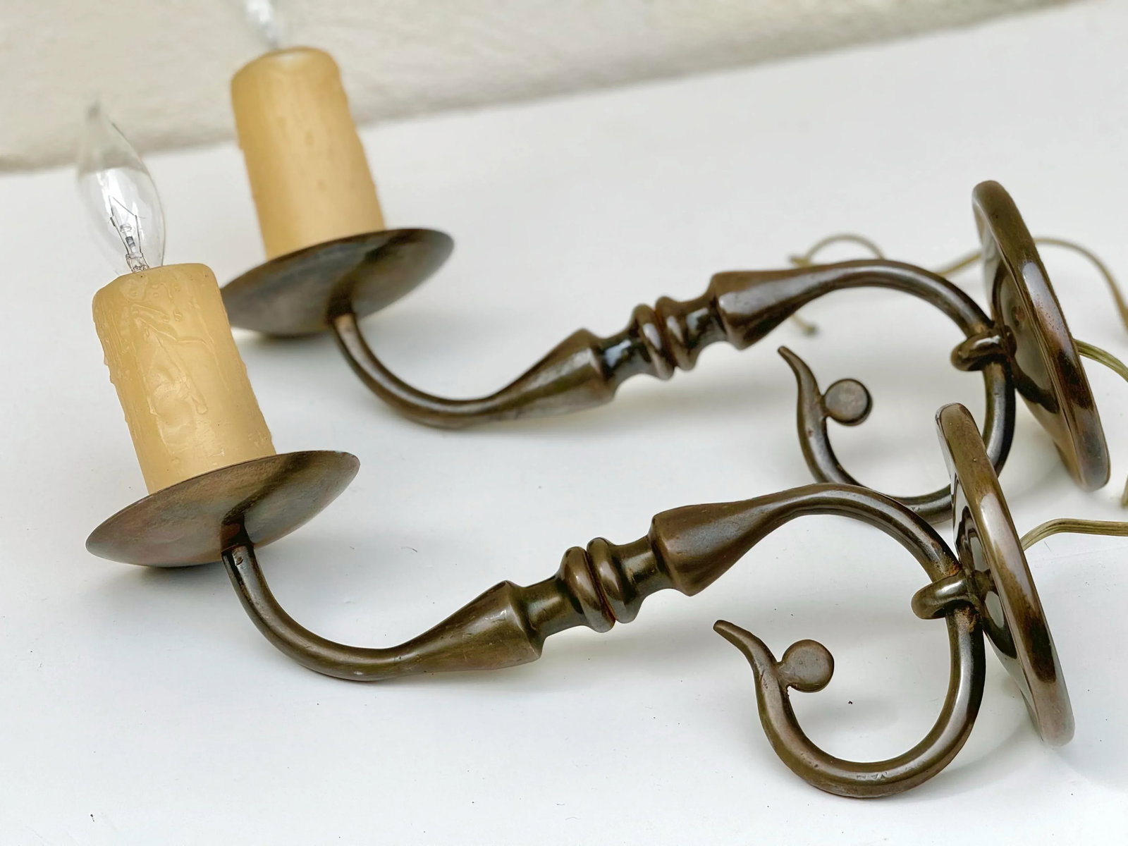 Pair of Vintage Wall Sconces: Very Large Antiqued Brass Wall Sconces, Paul Ferrante - 4