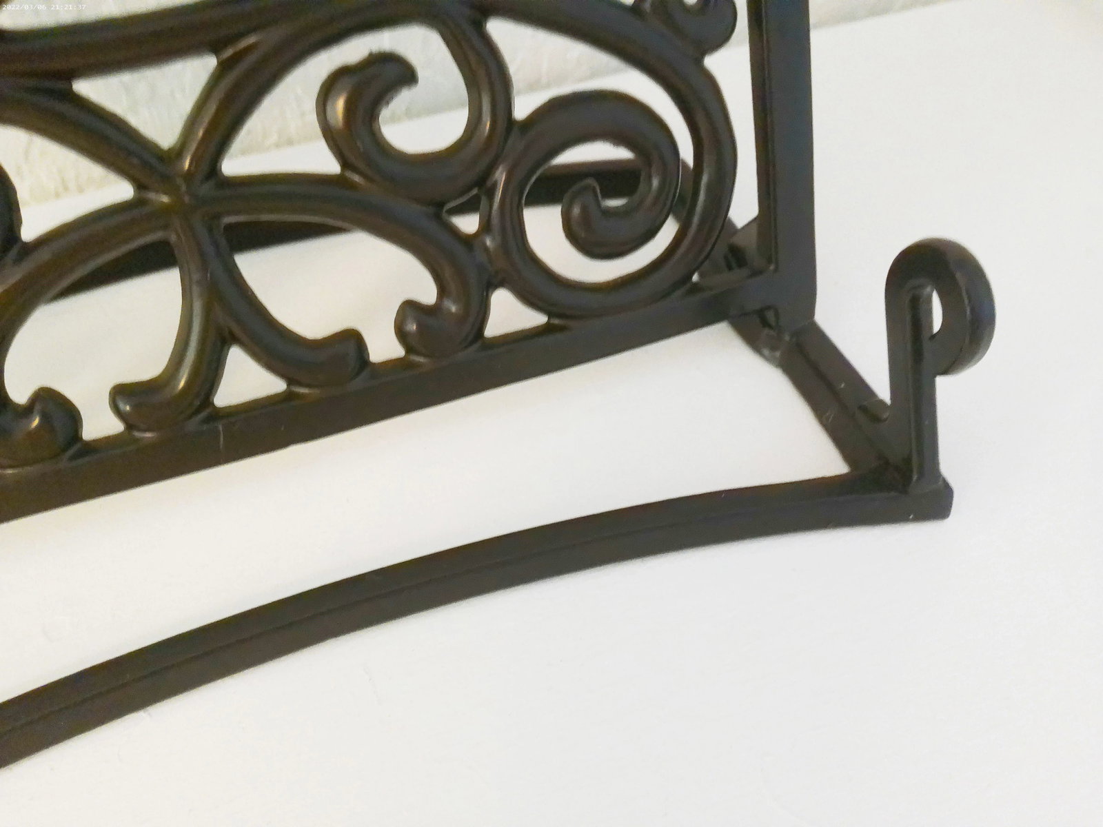 Black Iron Scroll Cookbook Holder/Easel - 3