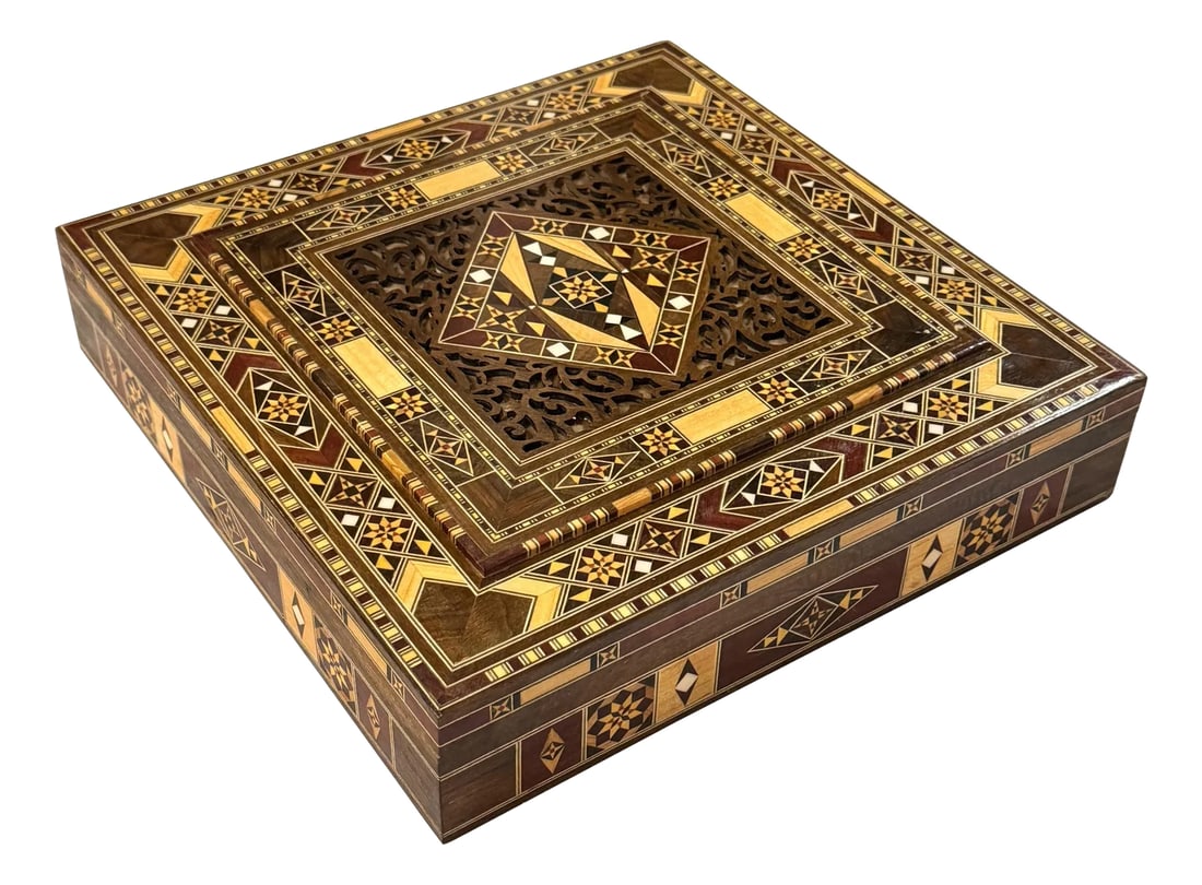 1990s Marquetry Inlay Jewelry Box: Middle Eastern marquetry inlay jewelry box for decor. This vintage box made of combination of natural wood, walnut wood, rose wood, lemon wood and olive wood. each kind of wood has different color giv