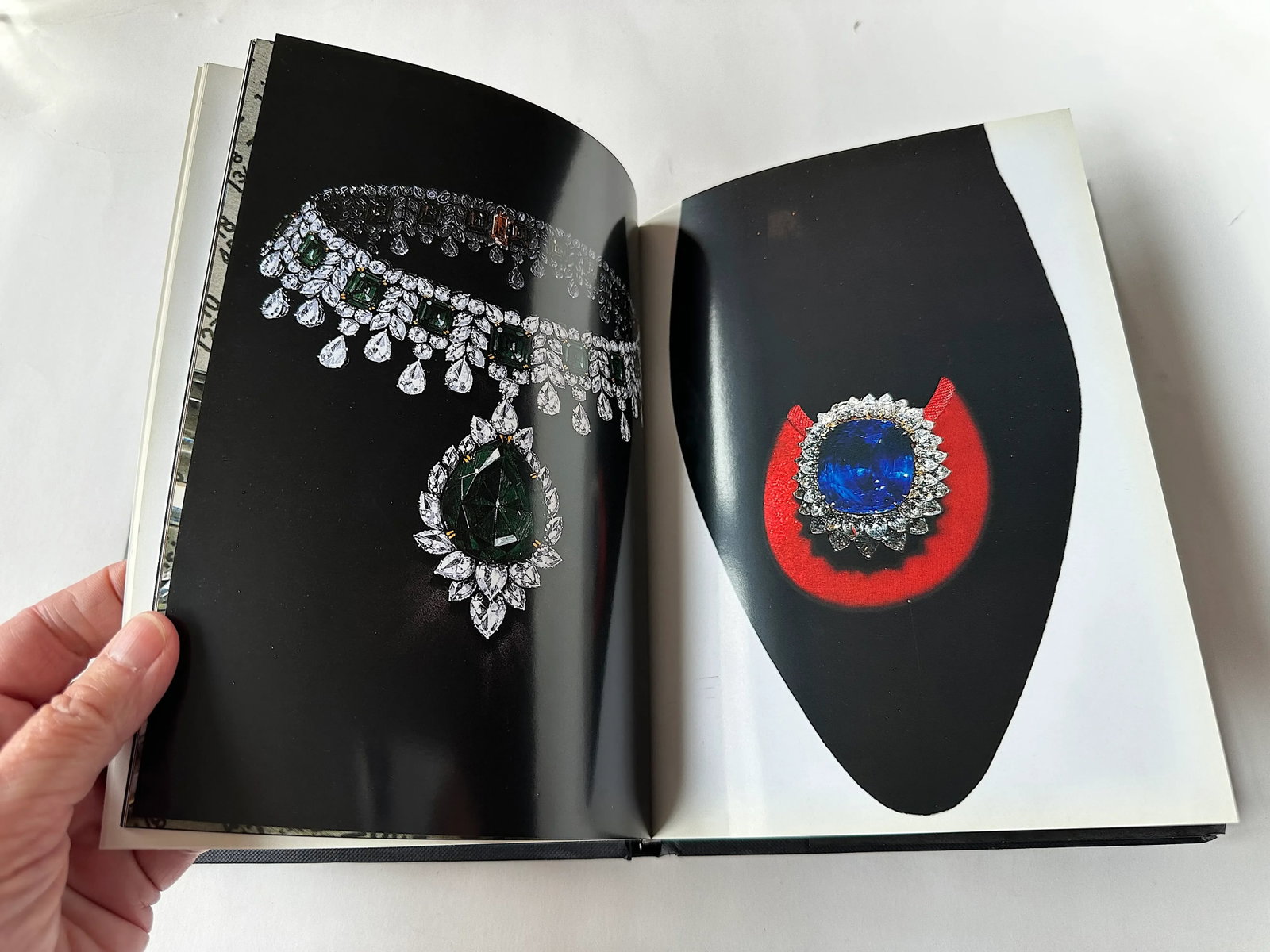 Harry Winston Jewelry Design Book - 11