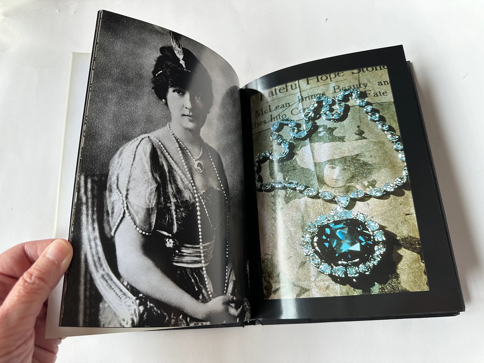 Harry Winston Jewelry Design Book - 5