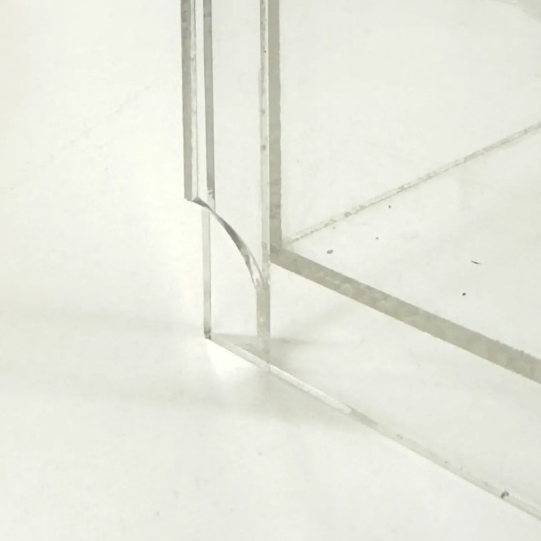 Heavy Cube-Shaped Lucite Ice Bucket With Lid, Liner and Tongs - 9
