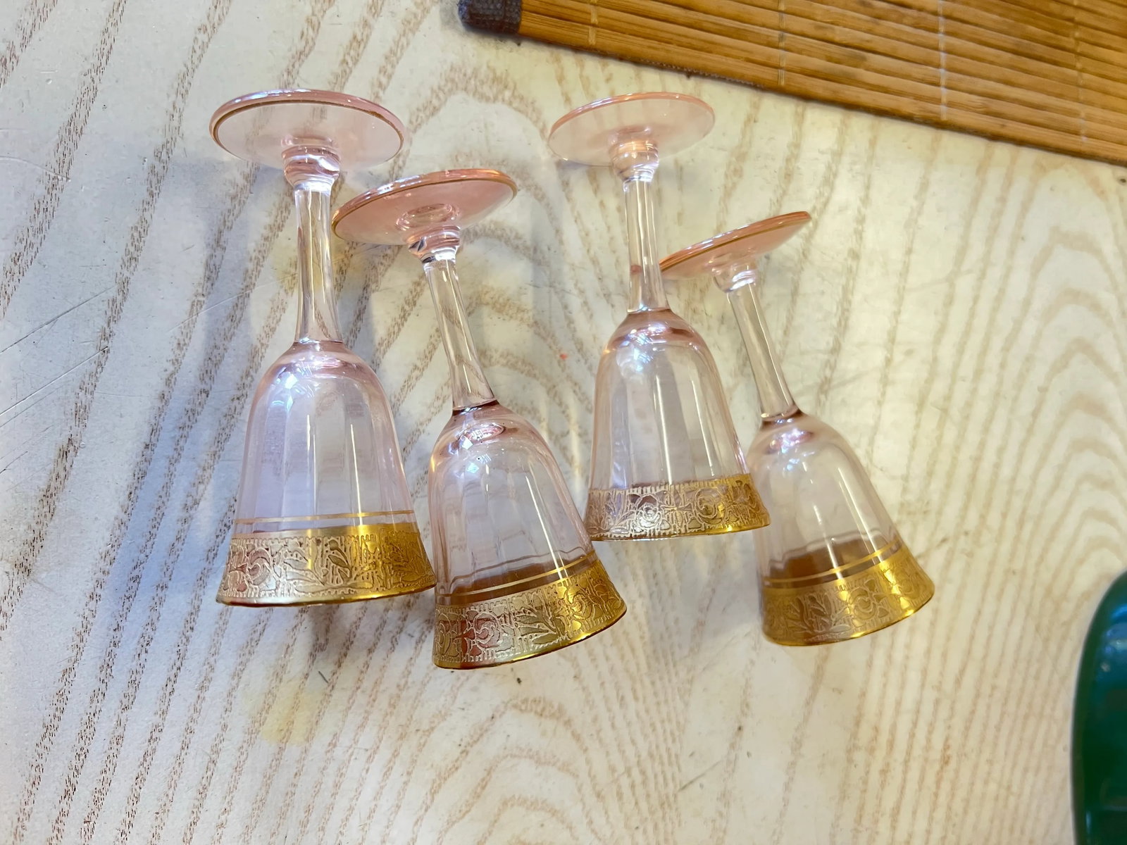 Early 20th Century Pink & Gold Cordial Stemmed Glasses - Set of 4 - 7