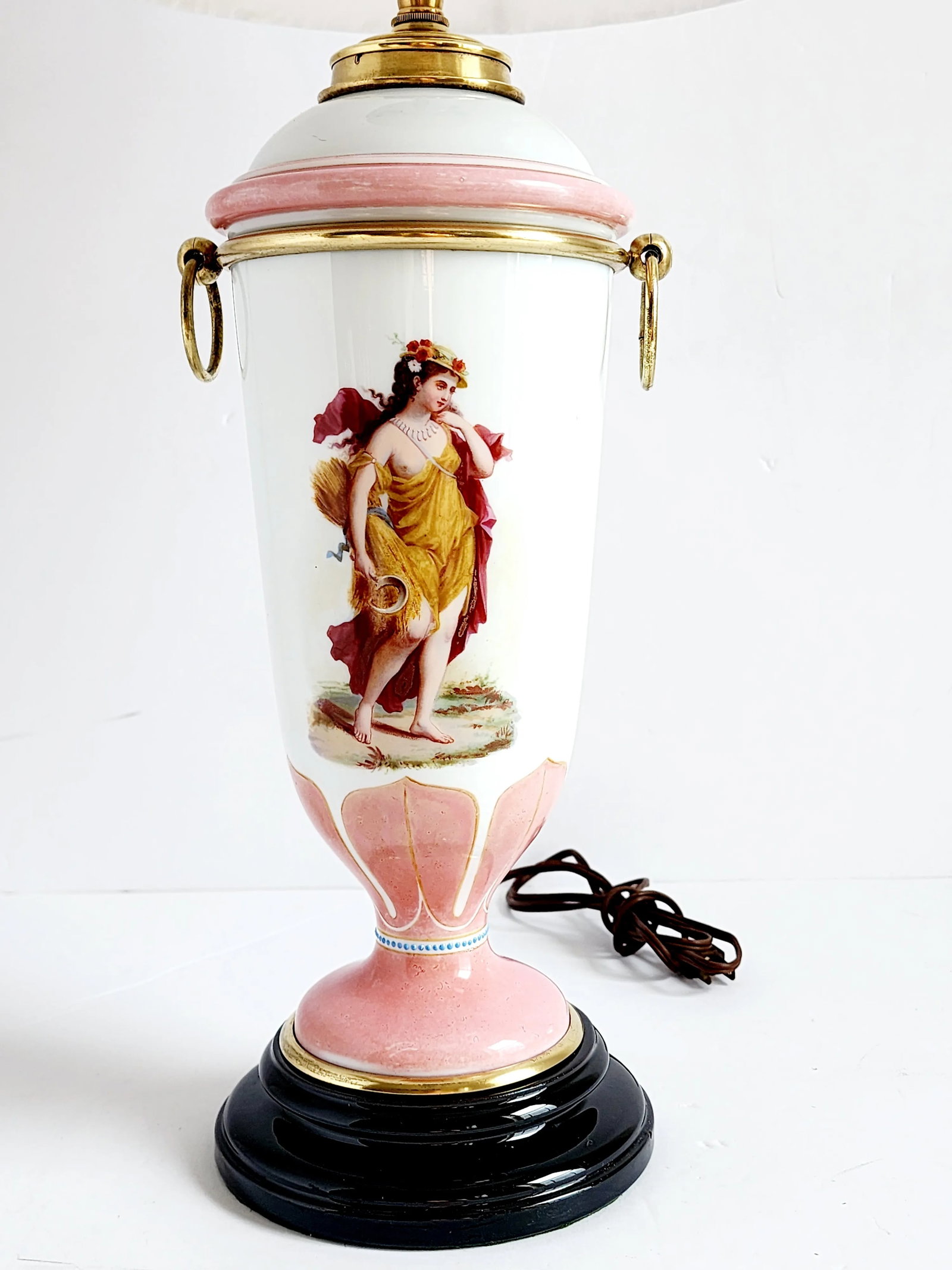 Antique Victorian Late 19th Century Hinks & Sons Opaline Glass Table Lamp - 5