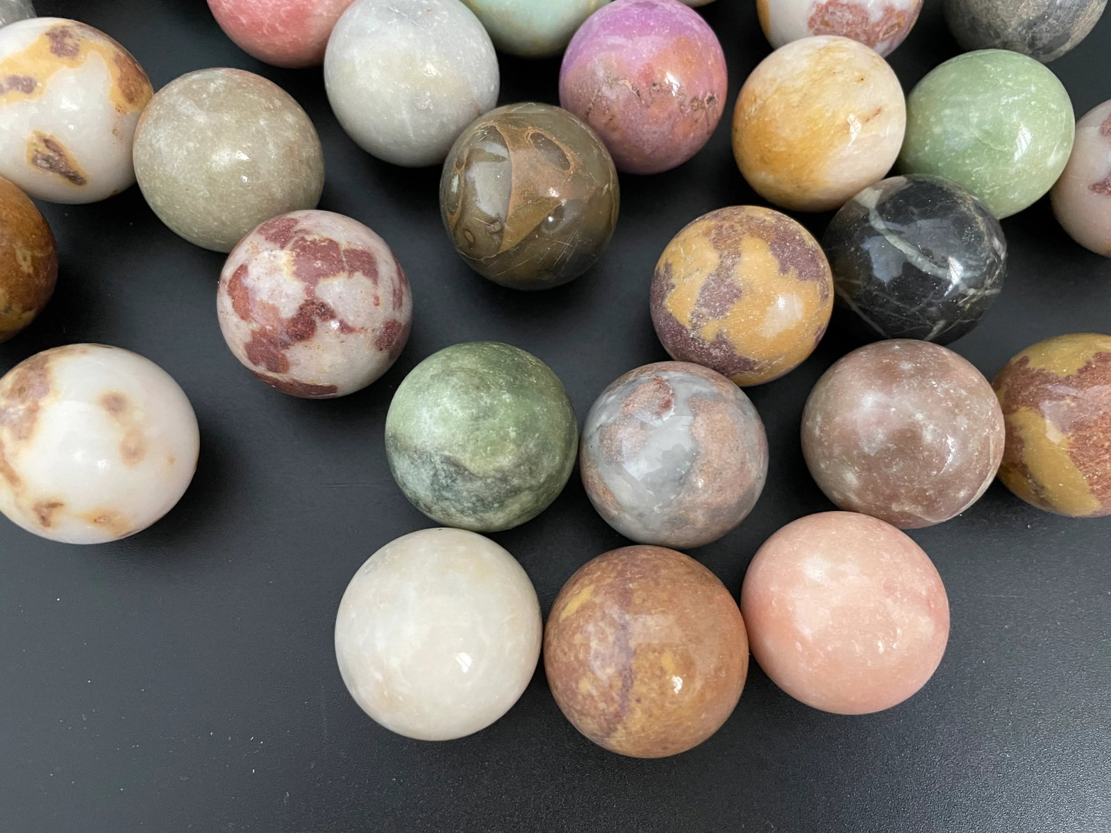 Collection of 36 Grand Tour Specimen Marble Balls - 6