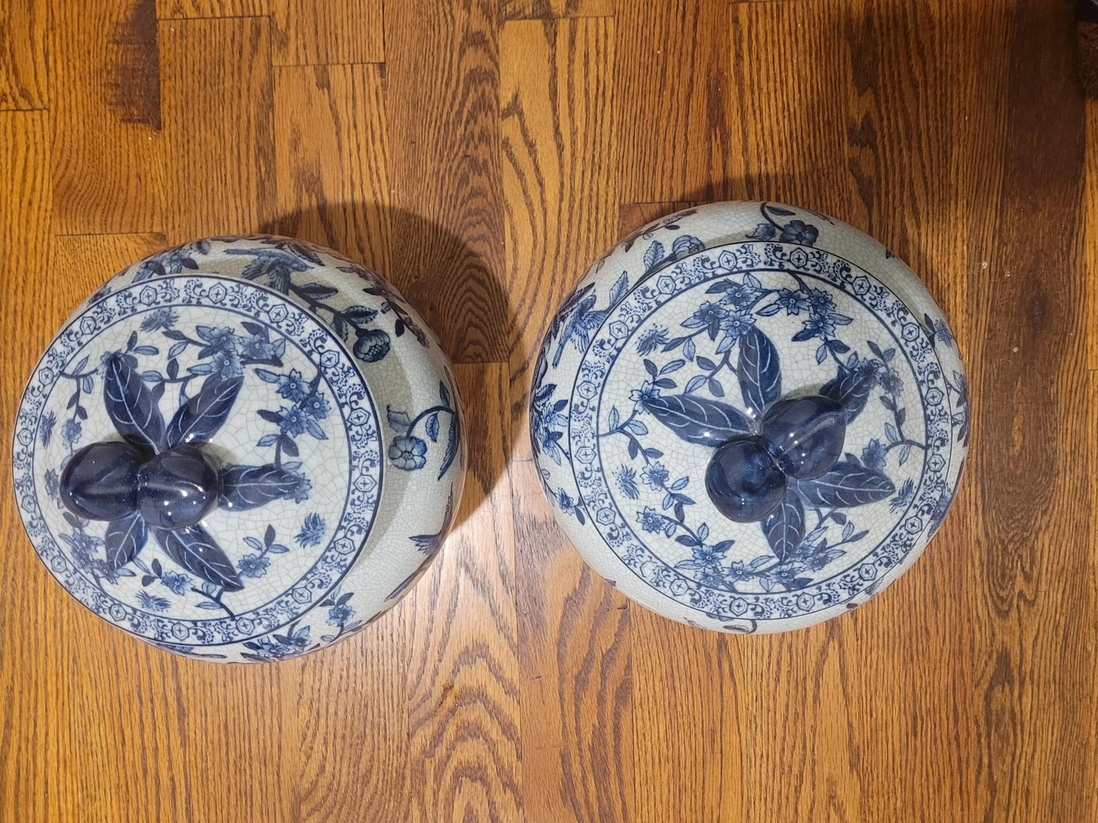 Pair of Vintage Blue and White Lidded Urns - 4