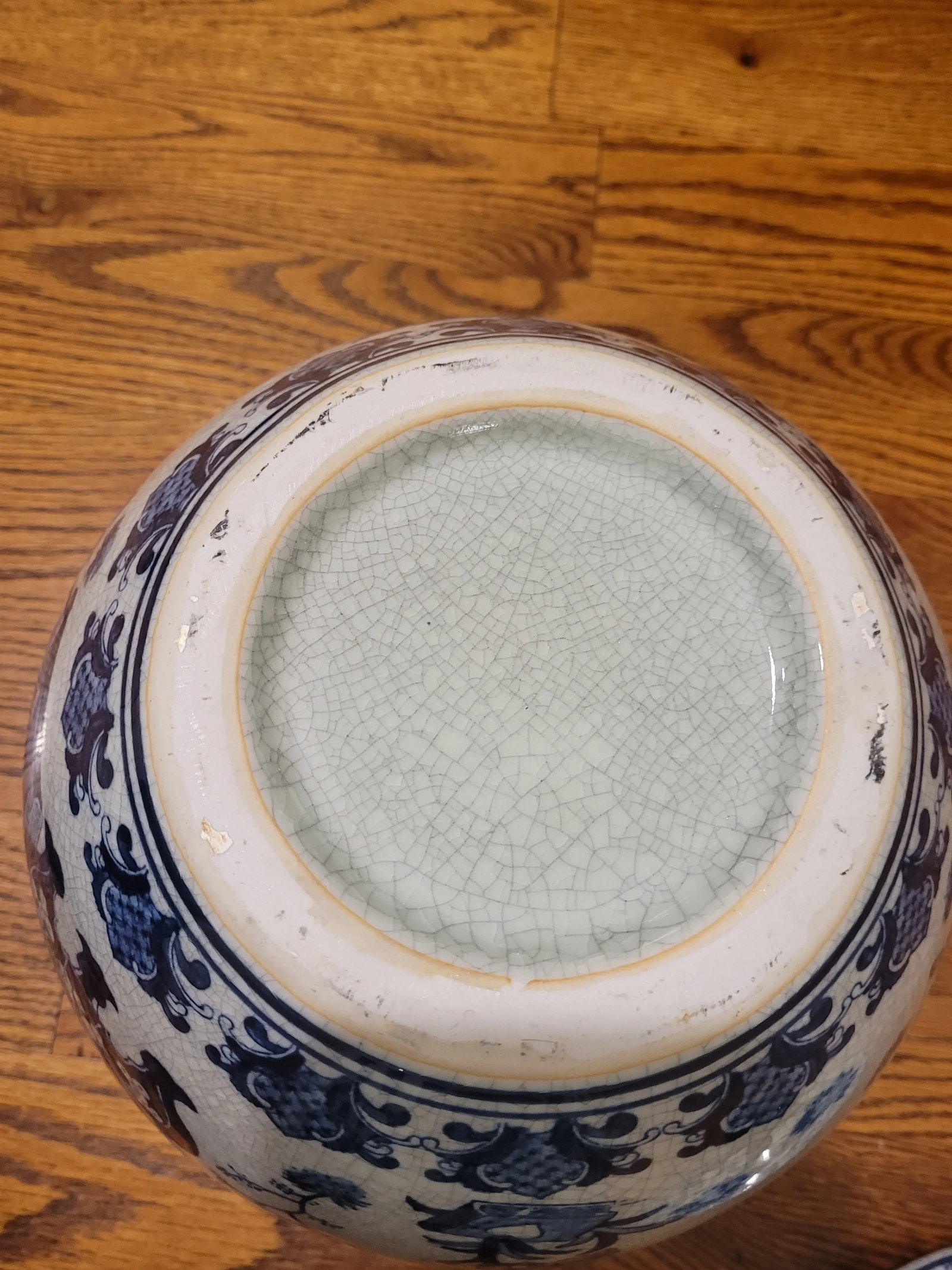 Pair of Vintage Blue and White Lidded Urns - 9