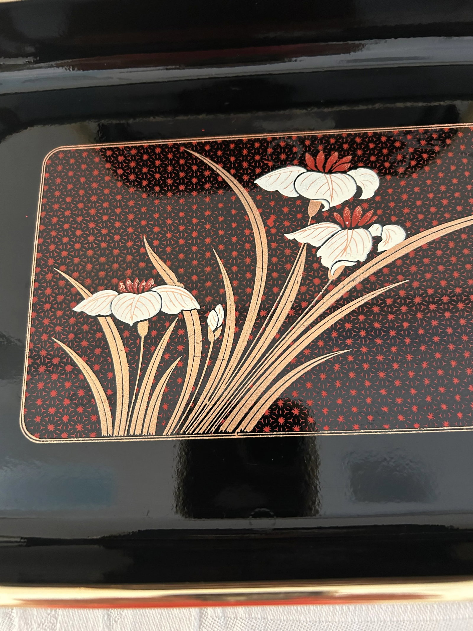 Vintage Toyo Japan Black Lacquerware White Lilly Nesting Trays, a Pair - 3