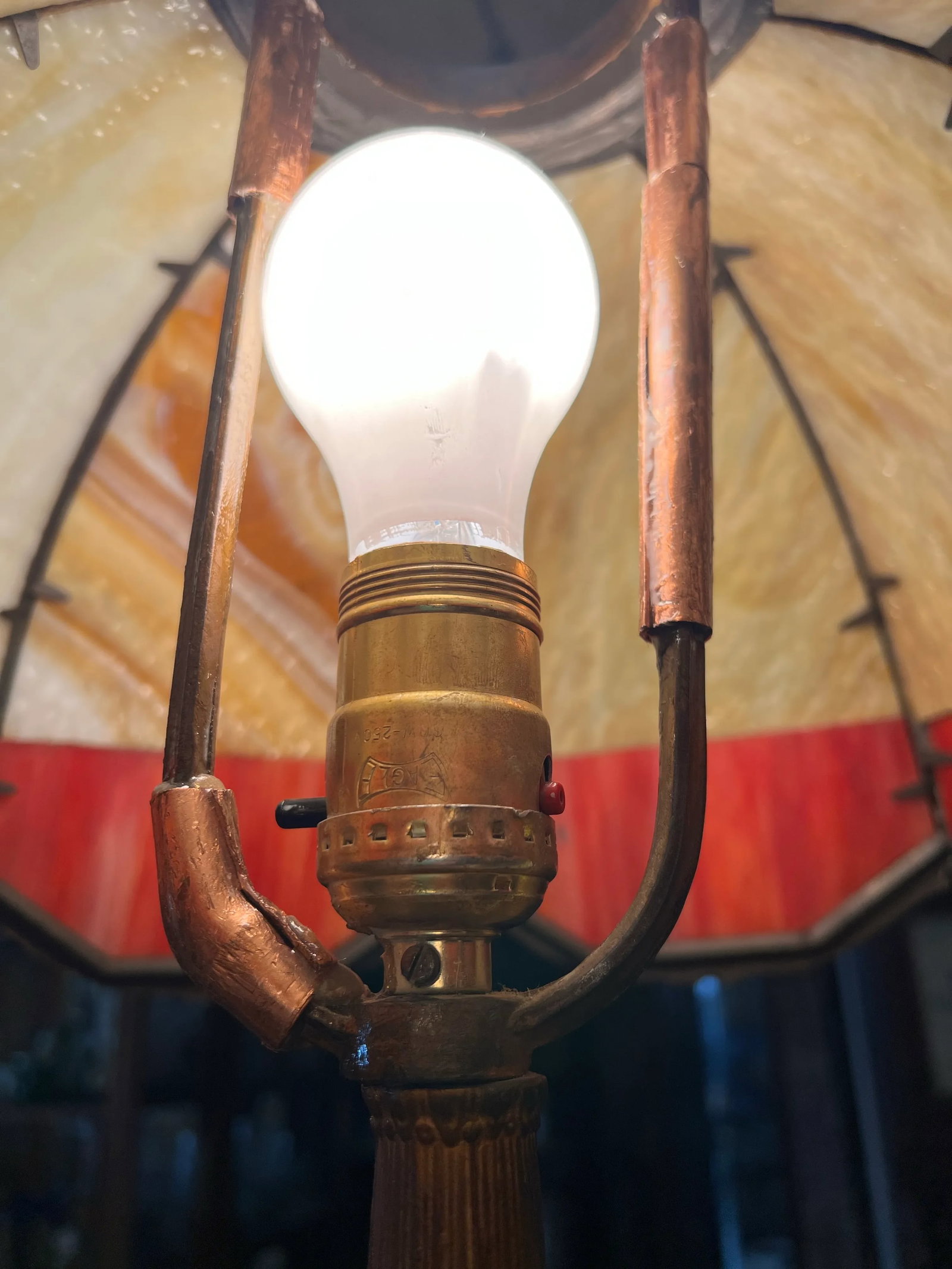 Antique Bent Caramel, Red /Orange Slag Glass Table Lamp - 7