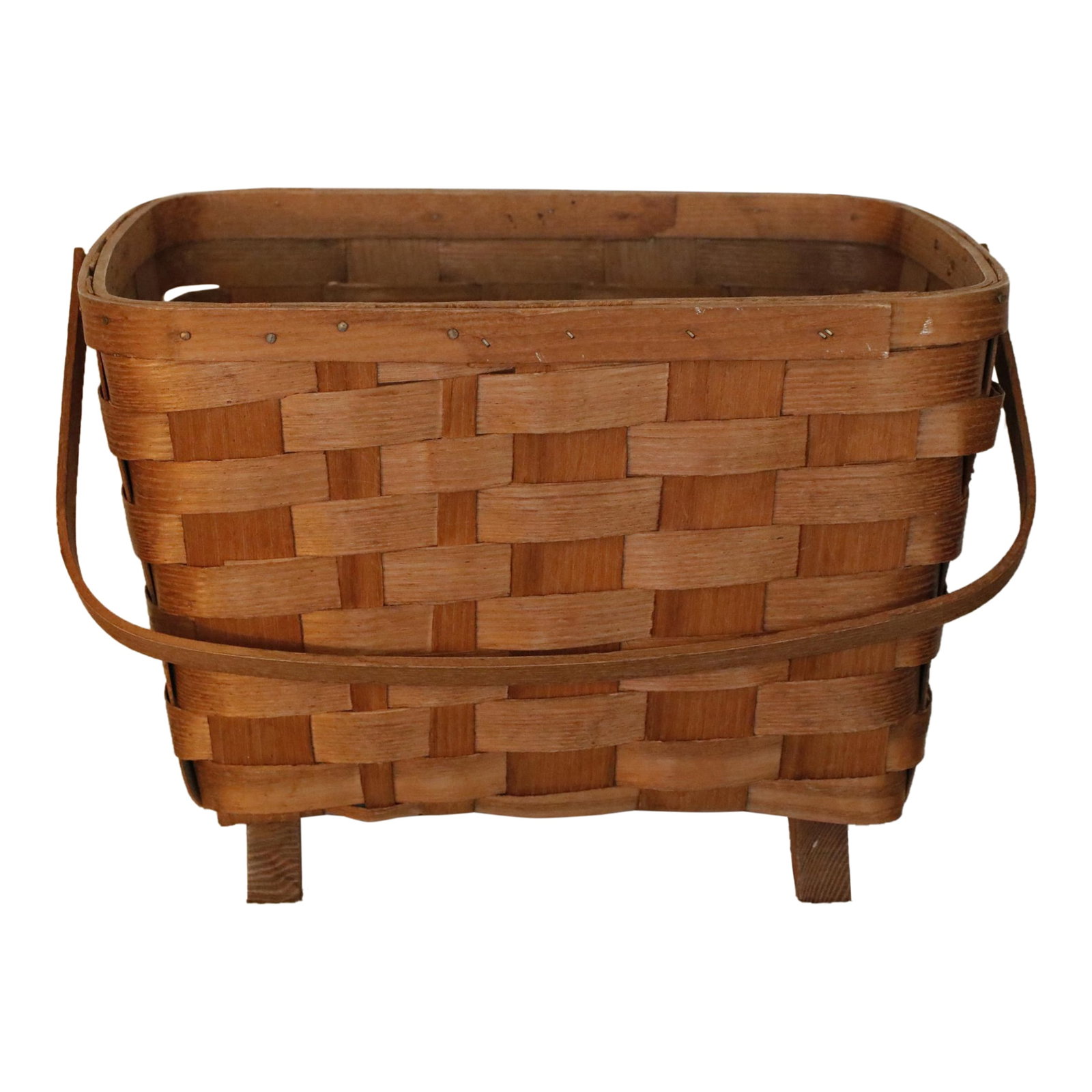 Antique White Oak Large Gathering Basket Handcrafted in Vermont by Basketville: This authentic Basketville gathering basket from Putney, Vermont, is a masterclass in American craftsmanship. As a product of the oldest basket-making company in the U.S. (est. 1842), this piece