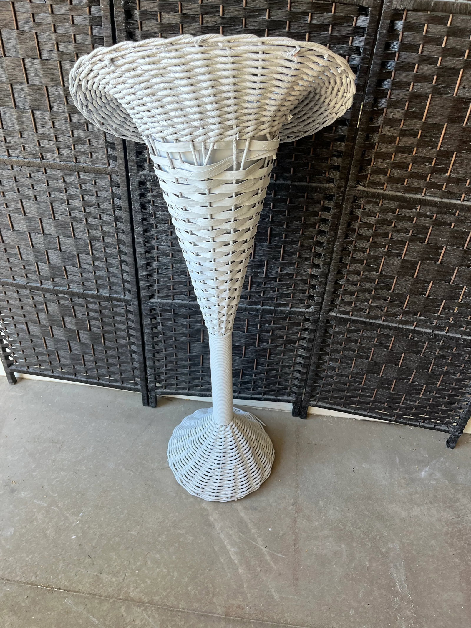 Tall Vintage Mid Century Bohemian White Wicker Trumpet Plant Stand or Planter - 2