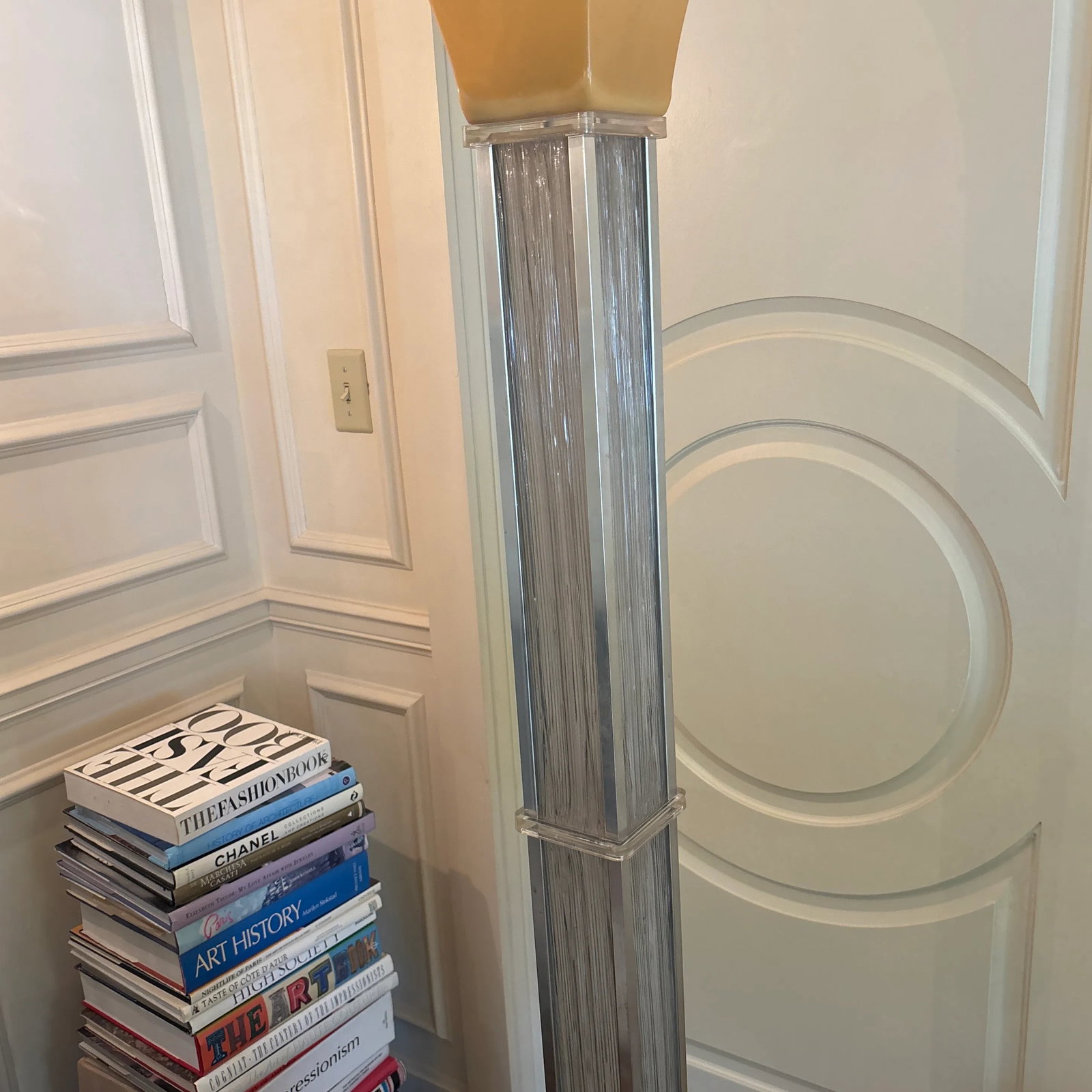 1980s Post Modern Lucite Floor Lamp - 4